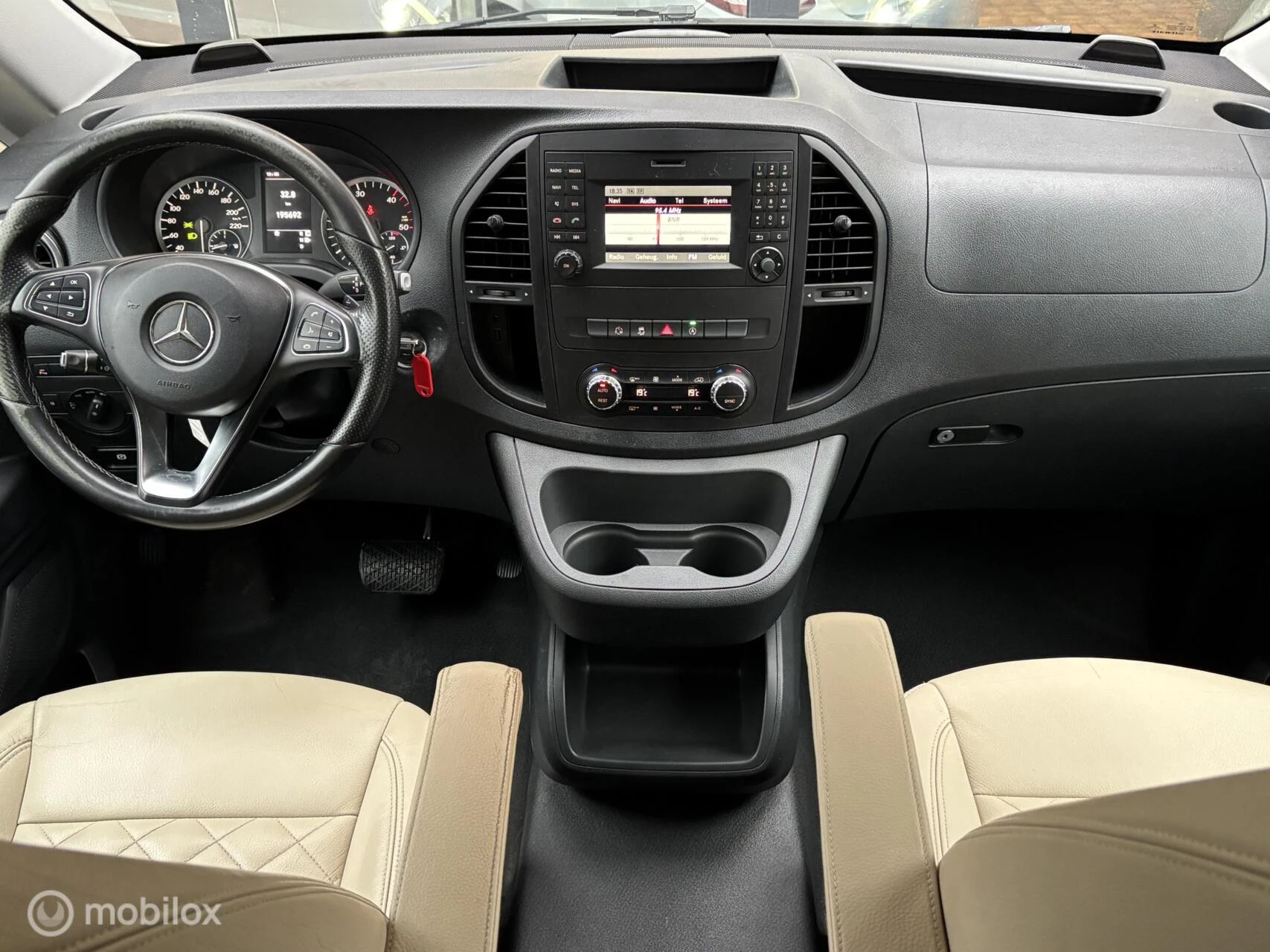 Hoofdafbeelding Mercedes-Benz Vito