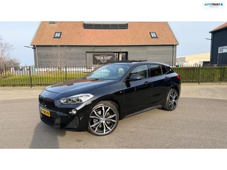 Hoofdafbeelding BMW X2 BMW X2 SDrive20i High Exe M-Pakket Panoramadak leer Navi Head-Up Camera