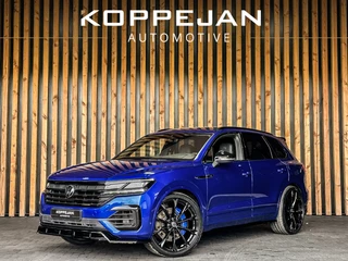Hoofdafbeelding Volkswagen Touareg Volkswagen Touareg R 3.0 TSi 462PK Automaat 4Motion | DYNAUDIO | PANO | PUGLIA | HEAD-UP | KEYLESS | MASSAGE | VENTILATIE |