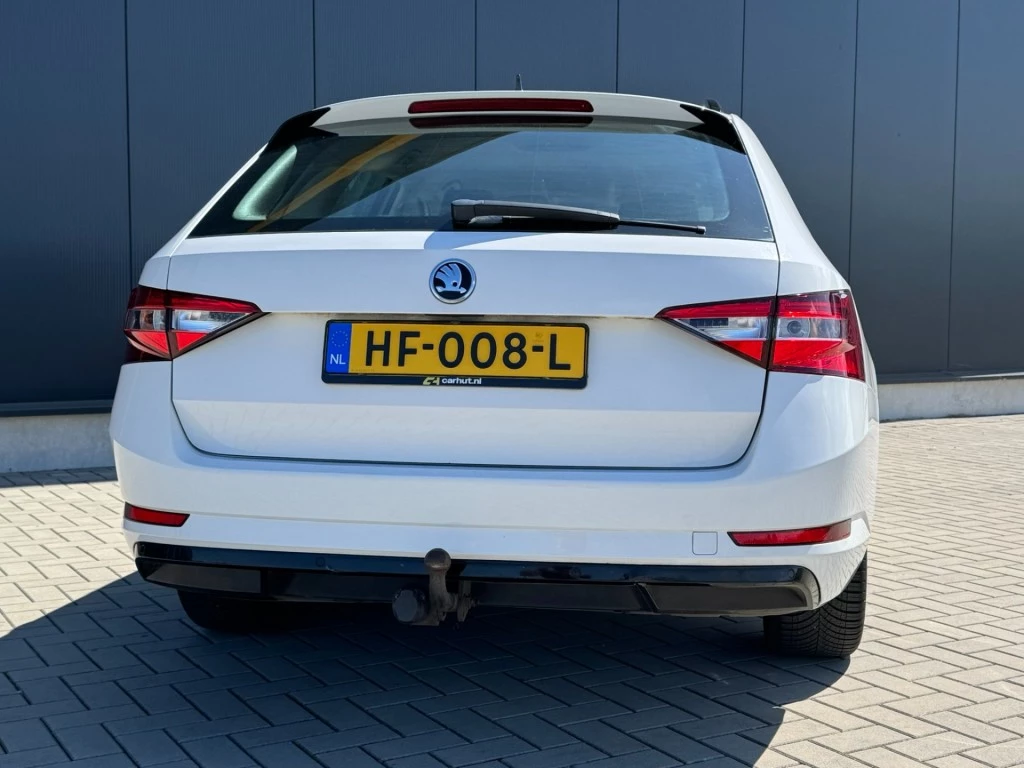 Hoofdafbeelding Škoda Superb