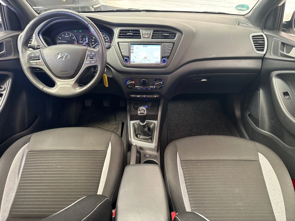 Hoofdafbeelding Hyundai i20