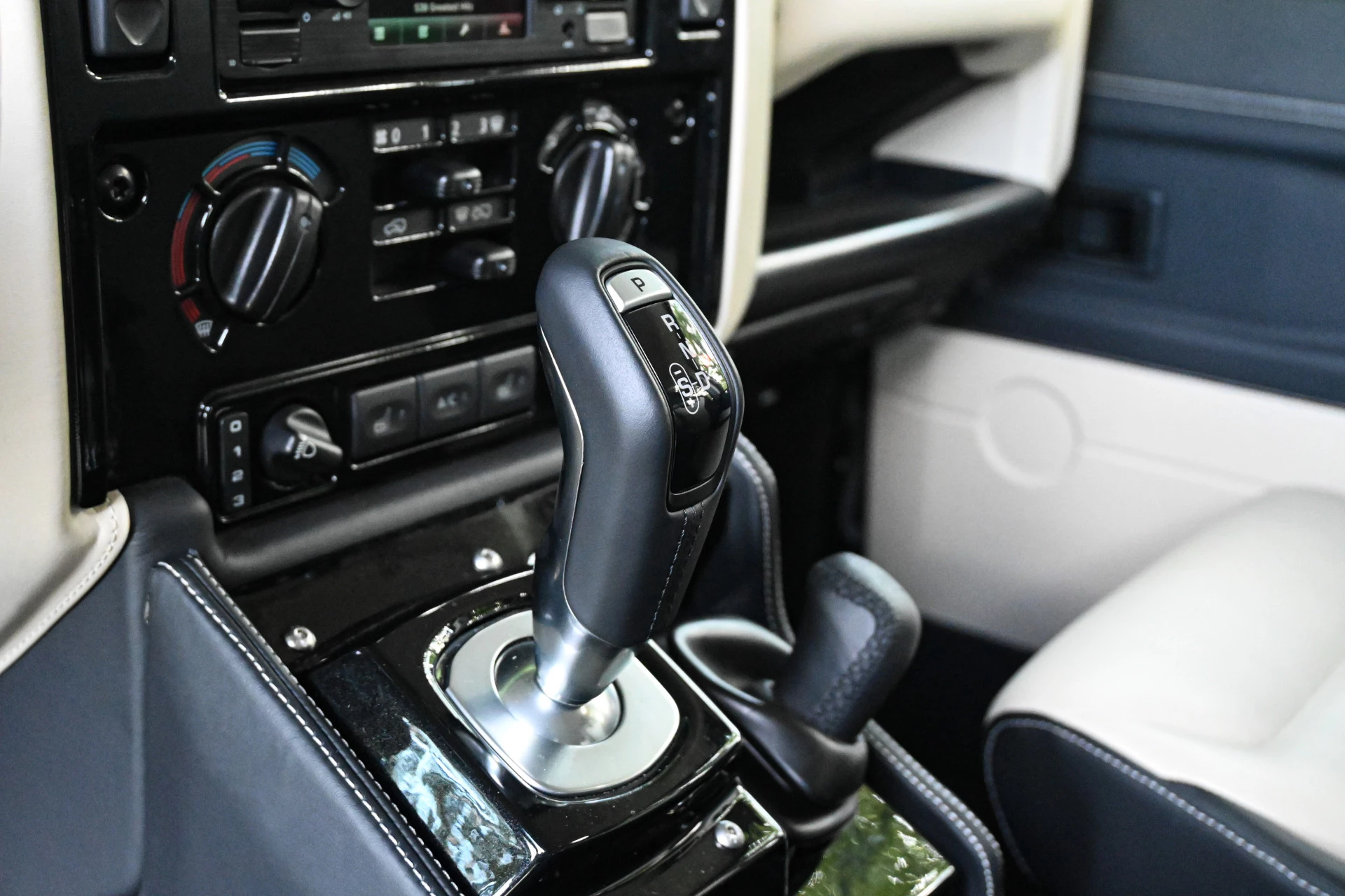 Hoofdafbeelding Land Rover Defender