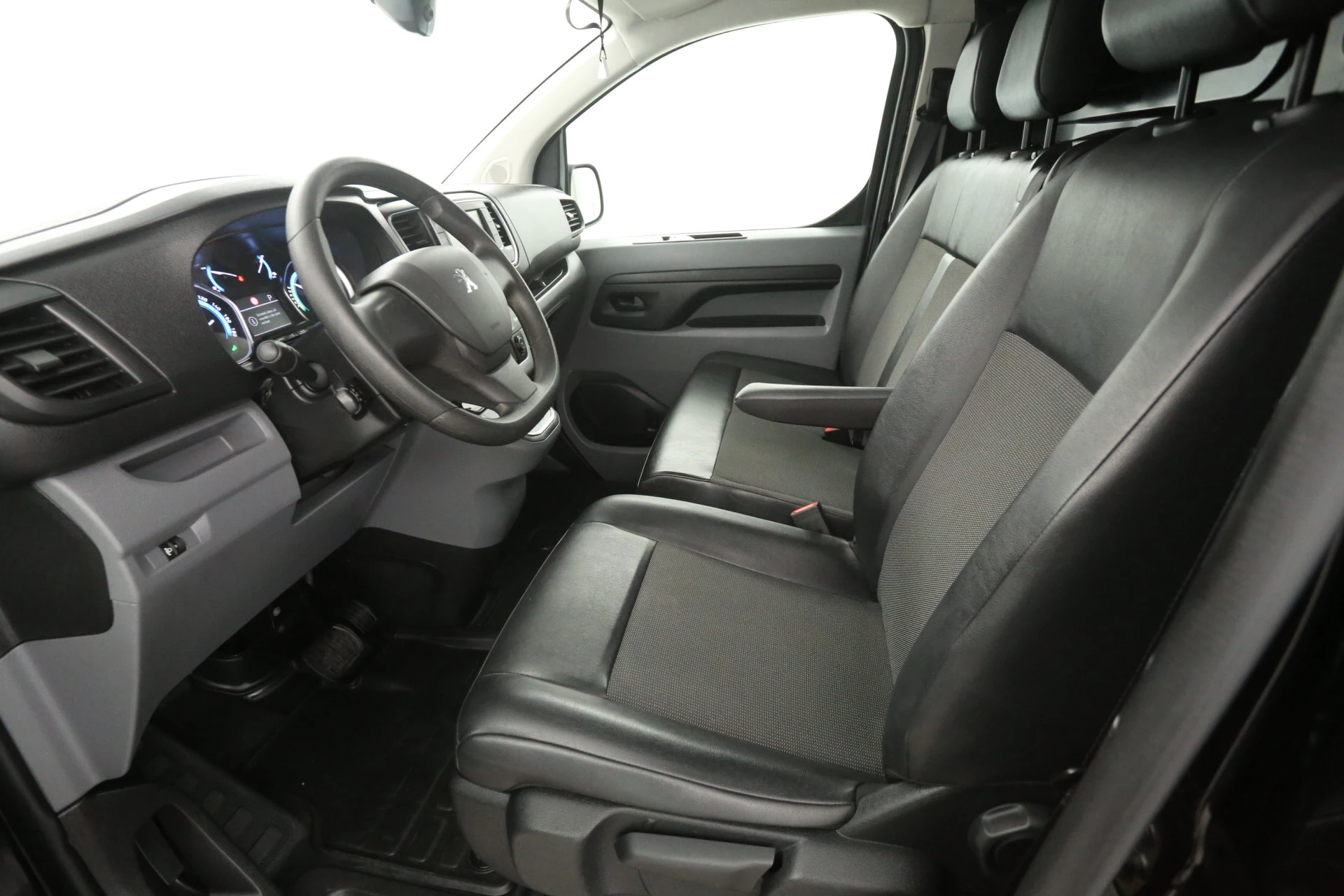 Hoofdafbeelding Peugeot e-Expert