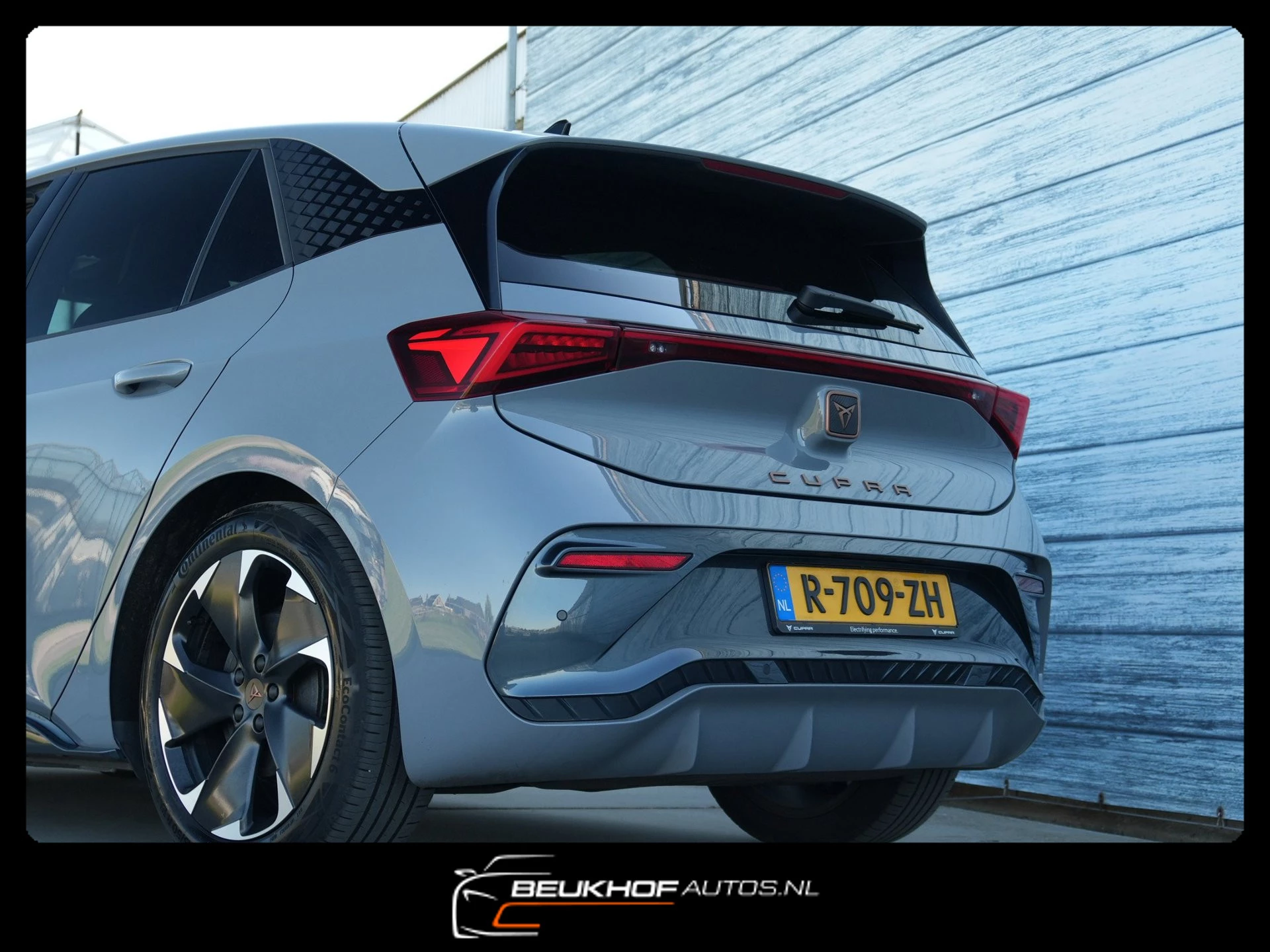 Hoofdafbeelding CUPRA Born