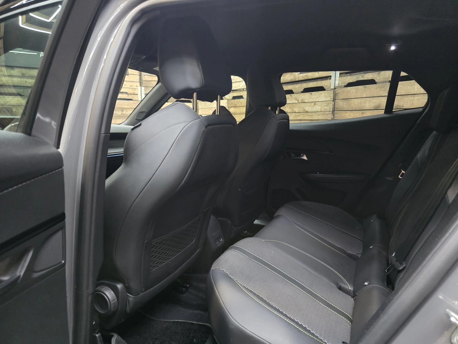 Hoofdafbeelding Peugeot e-2008