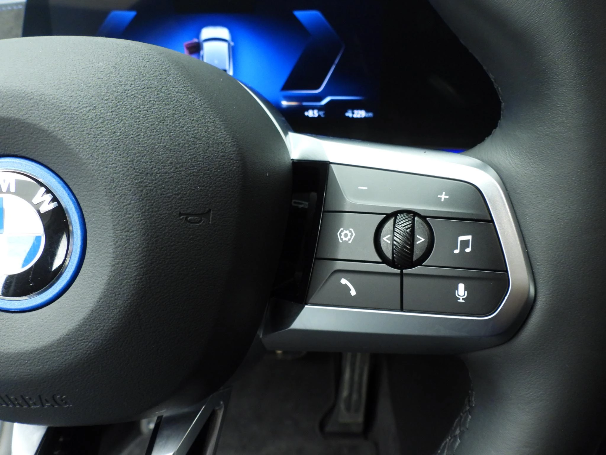 Hoofdafbeelding BMW iX2