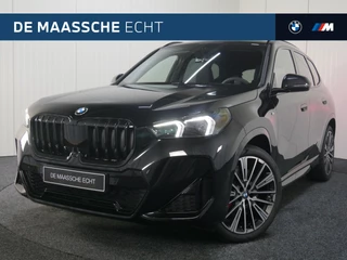 Hoofdafbeelding BMW X1 BMW X1 sDrive18i High Executive M Sport Automaat / Panoramadak / Trekhaak / Verwarmd stuurwiel / Sportstoelen / Stoelverwarming / Adaptieve LED / Harman Kardon / Head-Up