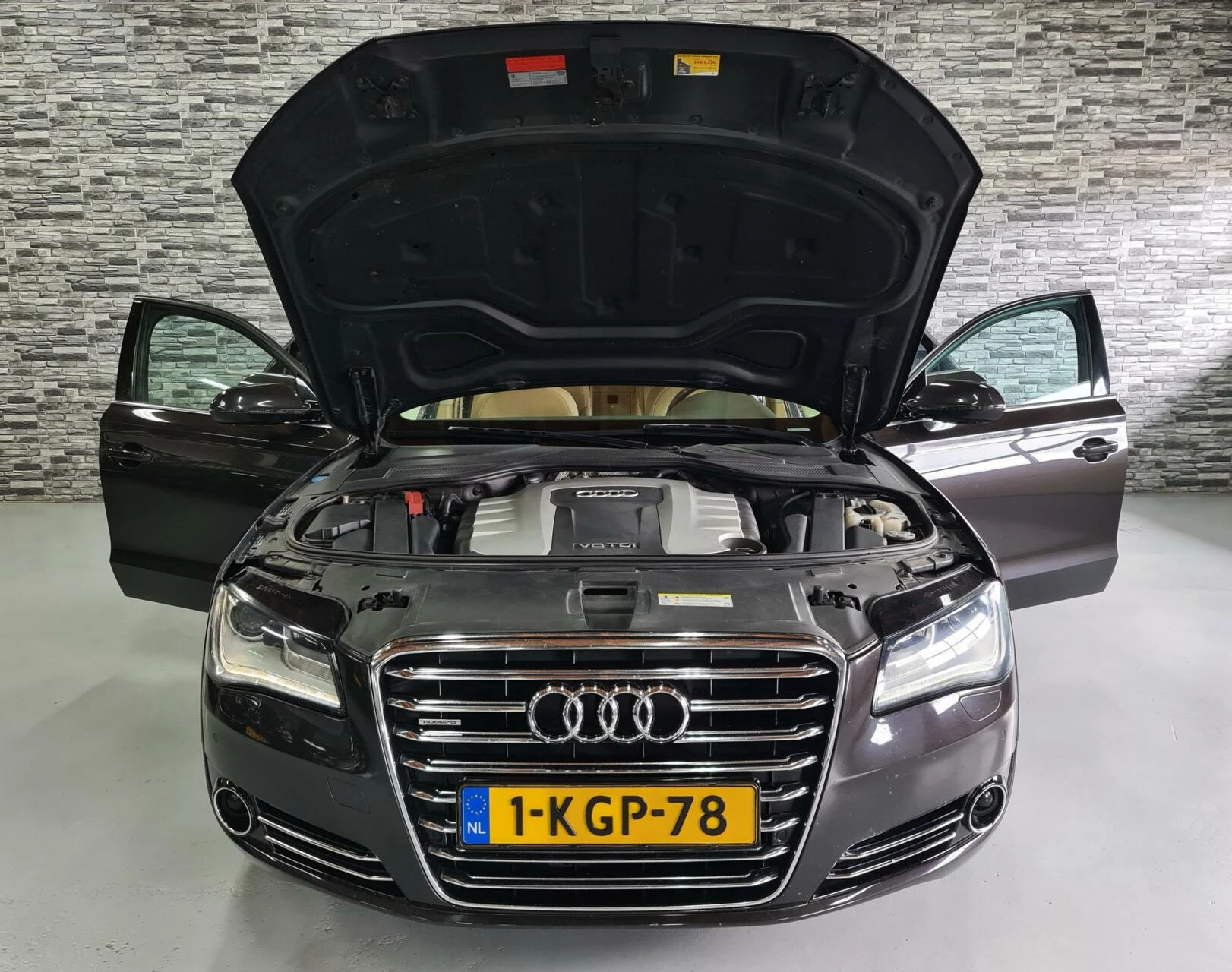 Hoofdafbeelding Audi A8