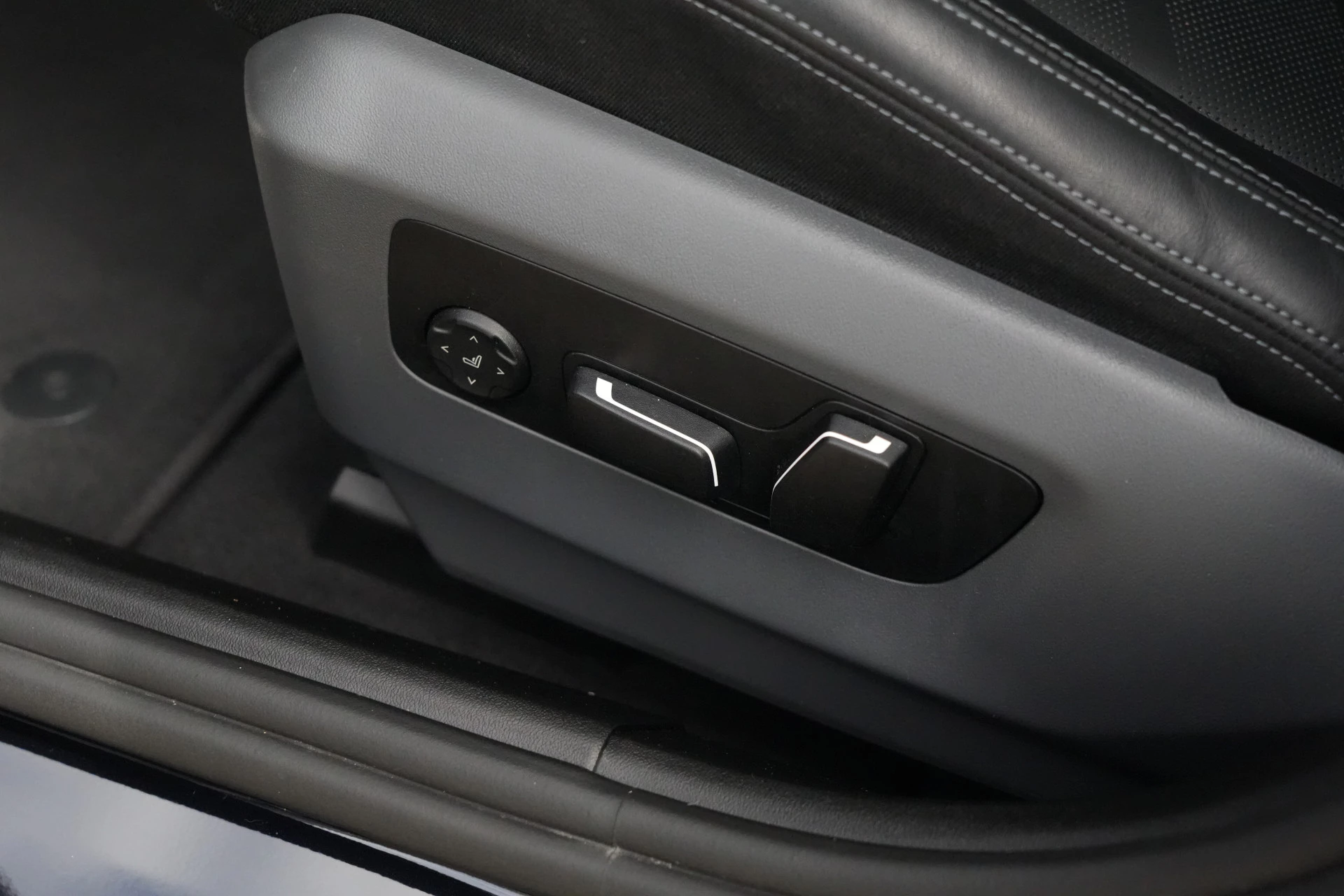 Hoofdafbeelding BMW i5
