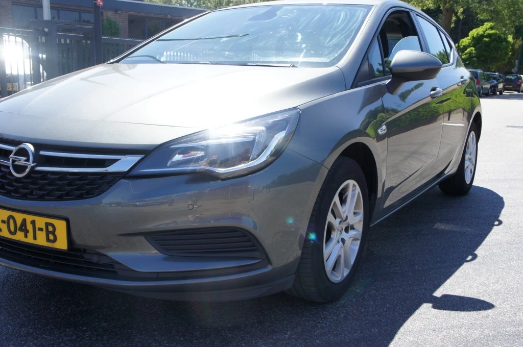 Hoofdafbeelding Opel Astra