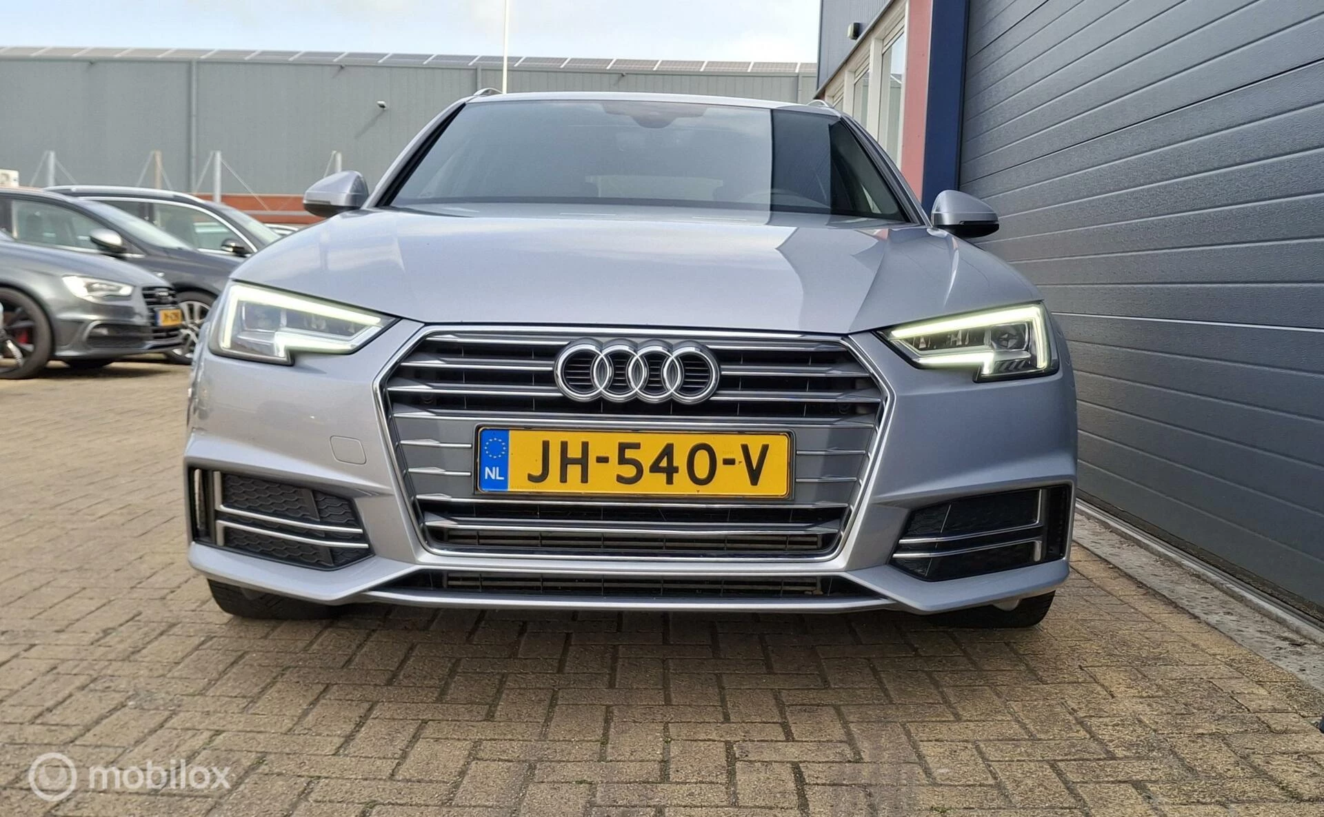 Hoofdafbeelding Audi A4