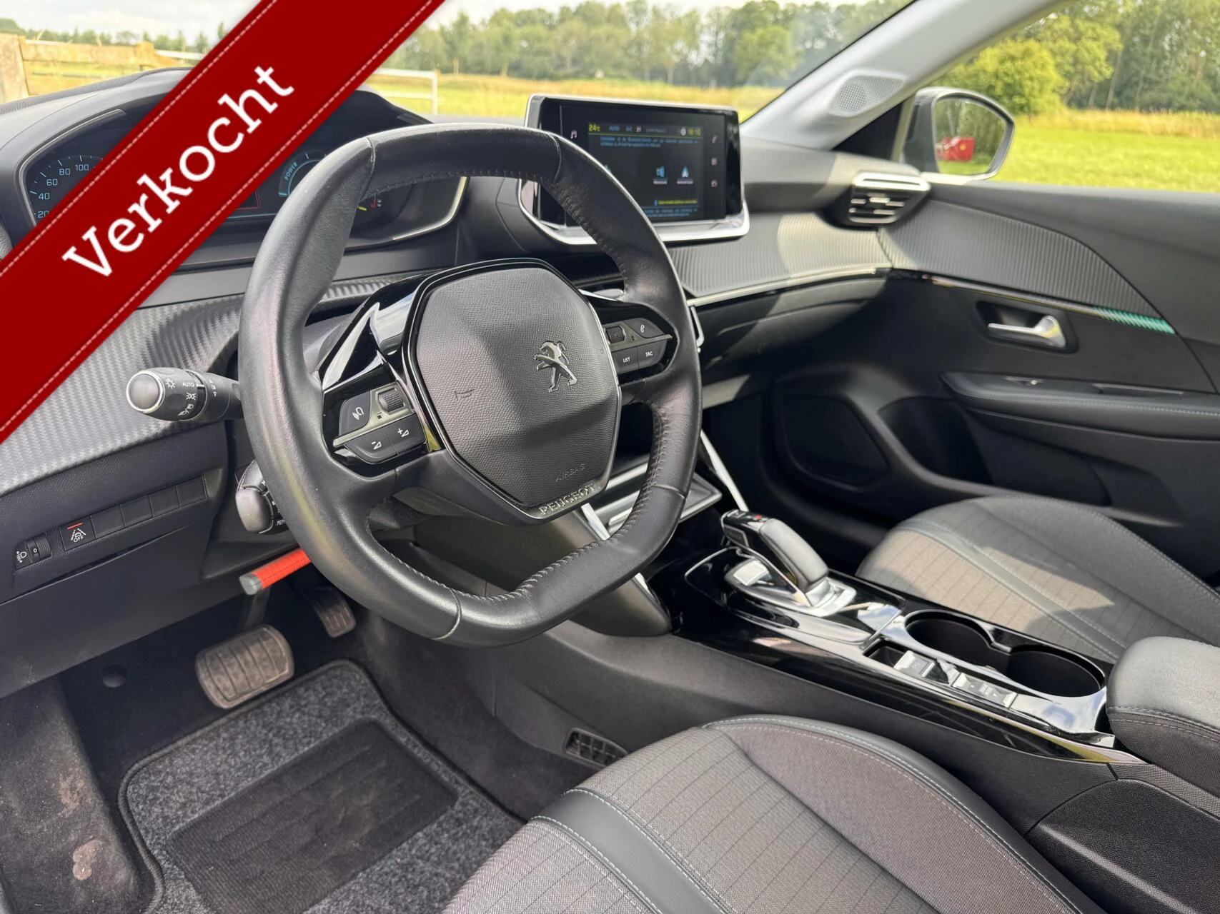 Hoofdafbeelding Peugeot e-208