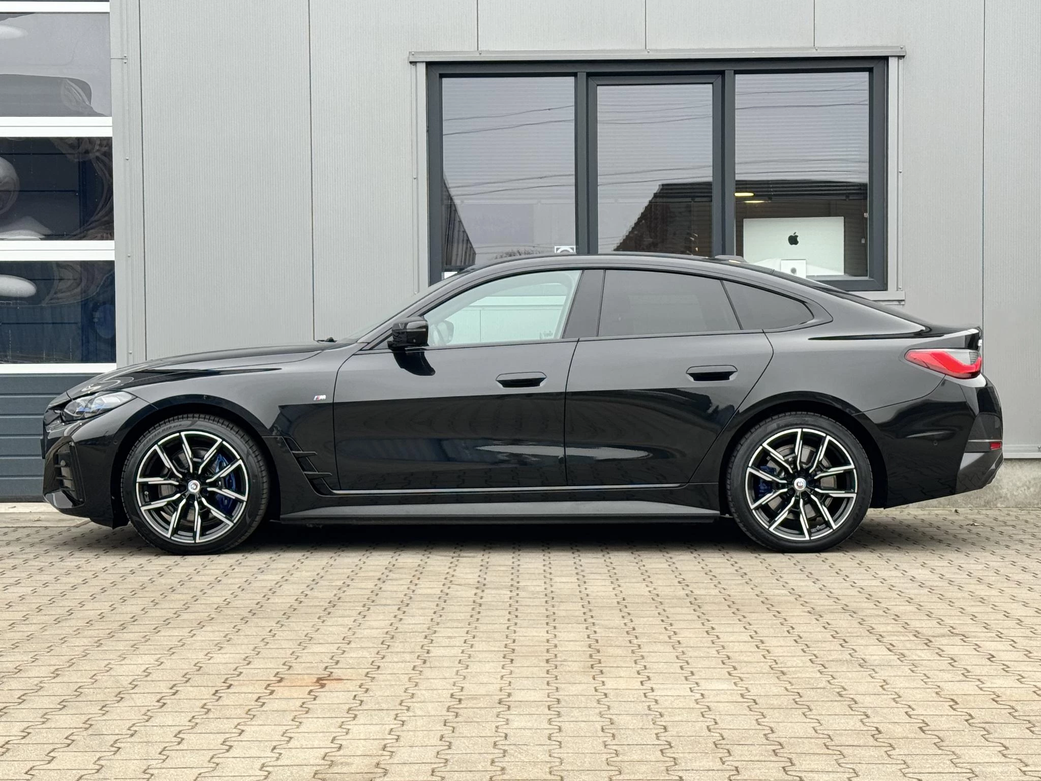 Hoofdafbeelding BMW i4