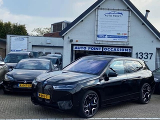 Hoofdafbeelding BMW iX BMW IX XDrive40 M-SPORT/LASER/SKYLOUNGE/MASSAGE