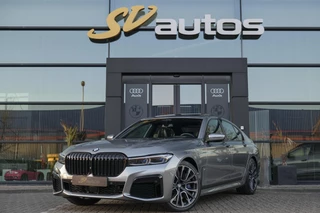 Hoofdafbeelding BMW 7 Serie BMW 7-serie 730d M-sport 265pk Schuifdak Bowers&Wilkins *BTW* 4-wielsturing Massage Stoelkoeling Comfortstoelen voor+achter