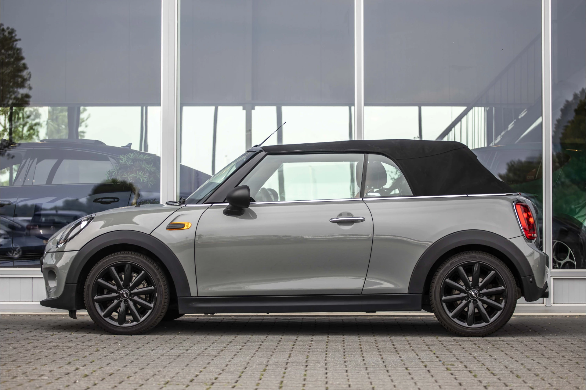 Hoofdafbeelding MINI One Cabrio