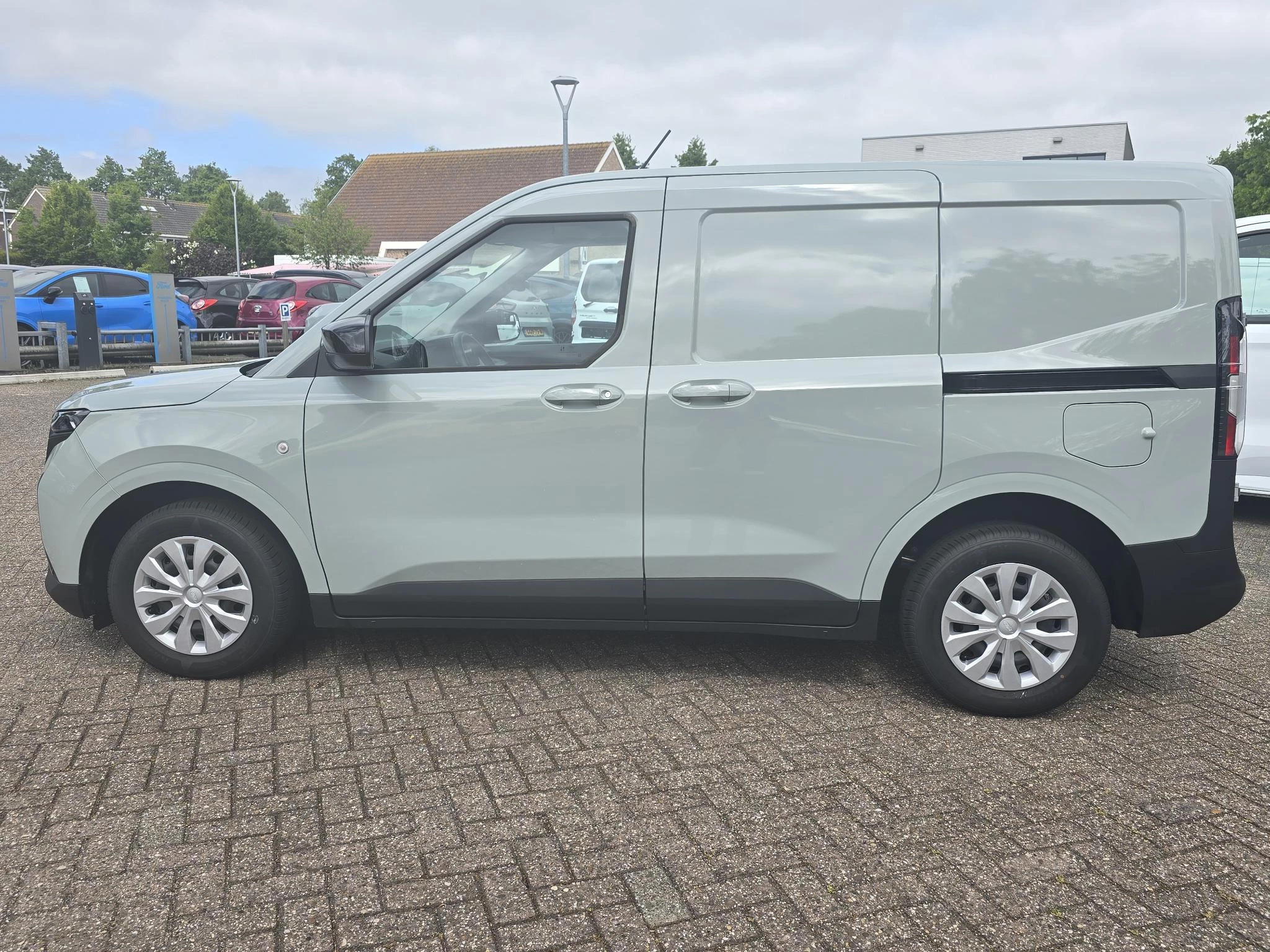 Hoofdafbeelding Ford Transit Courier