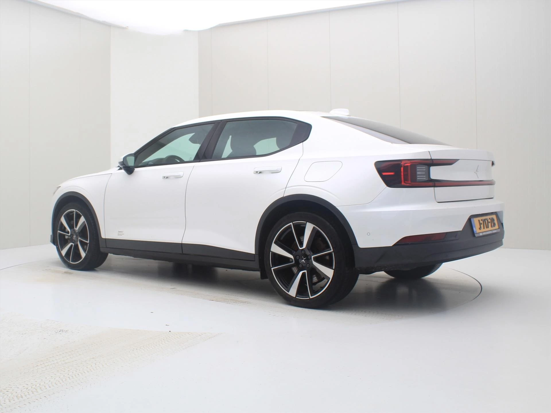 Hoofdafbeelding Polestar 2