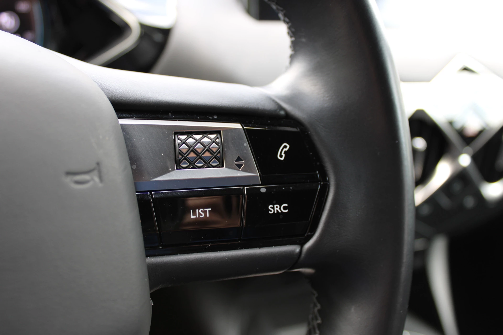 Hoofdafbeelding DS DS 3