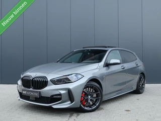 BMW 1-serie 118i High Executive M Sport|Camera|Pano|M-Performance remmen