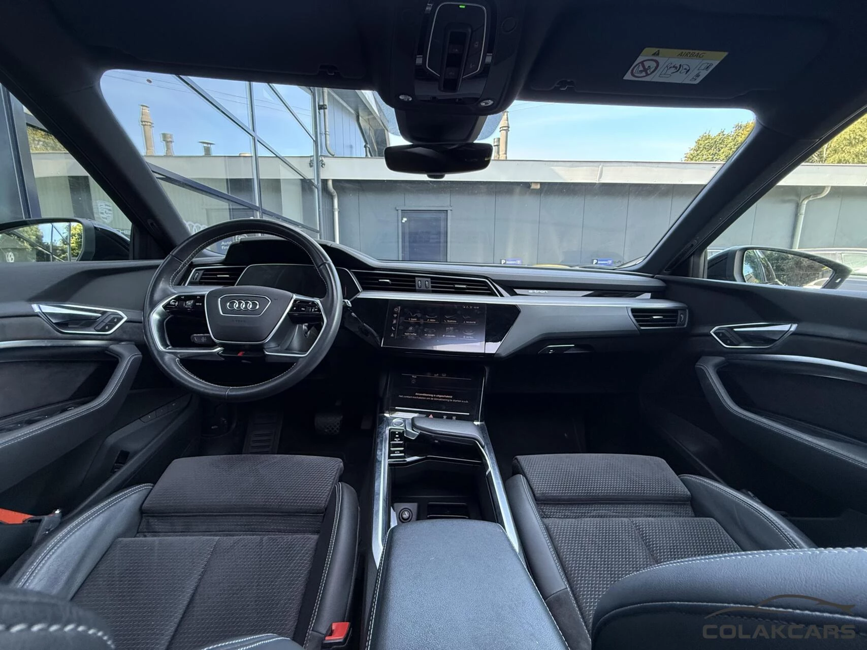 Hoofdafbeelding Audi e-tron