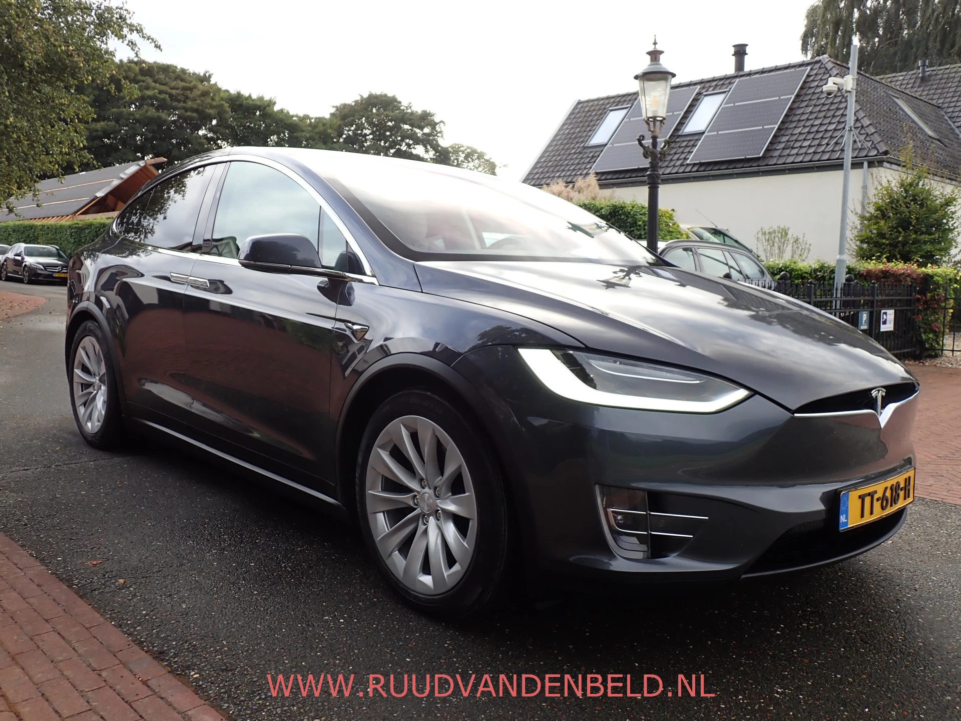 Hoofdafbeelding Tesla Model X