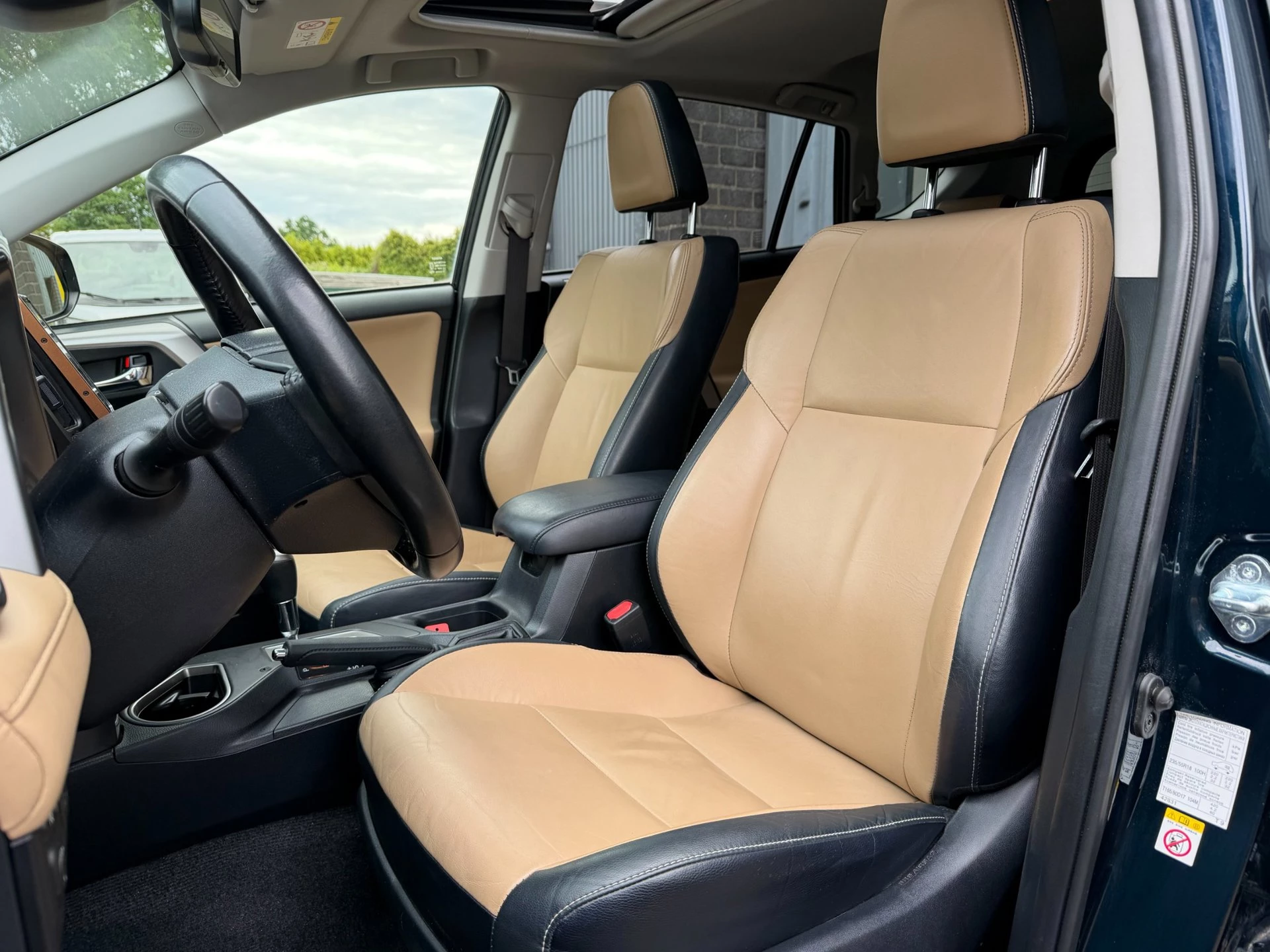Hoofdafbeelding Toyota RAV4