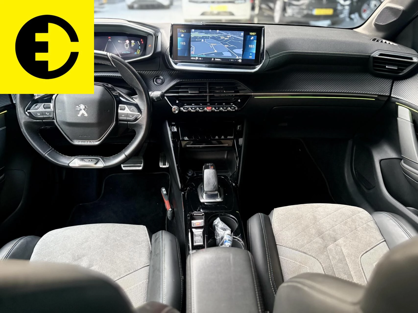 Hoofdafbeelding Peugeot e-208