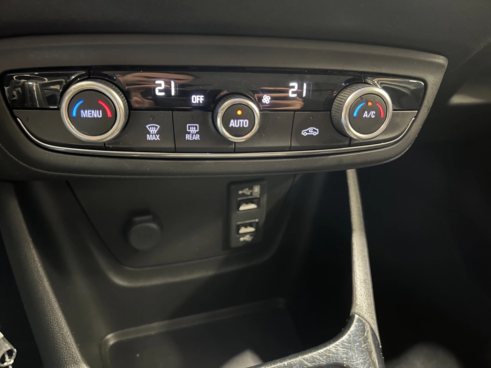 Hoofdafbeelding Opel Crossland X