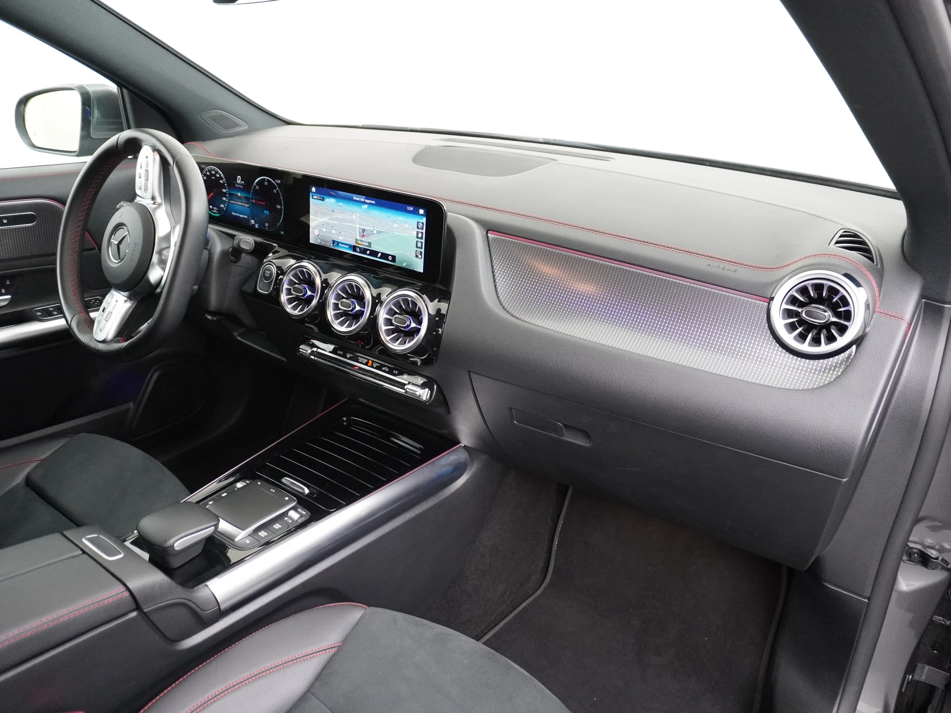 Hoofdafbeelding Mercedes-Benz EQA