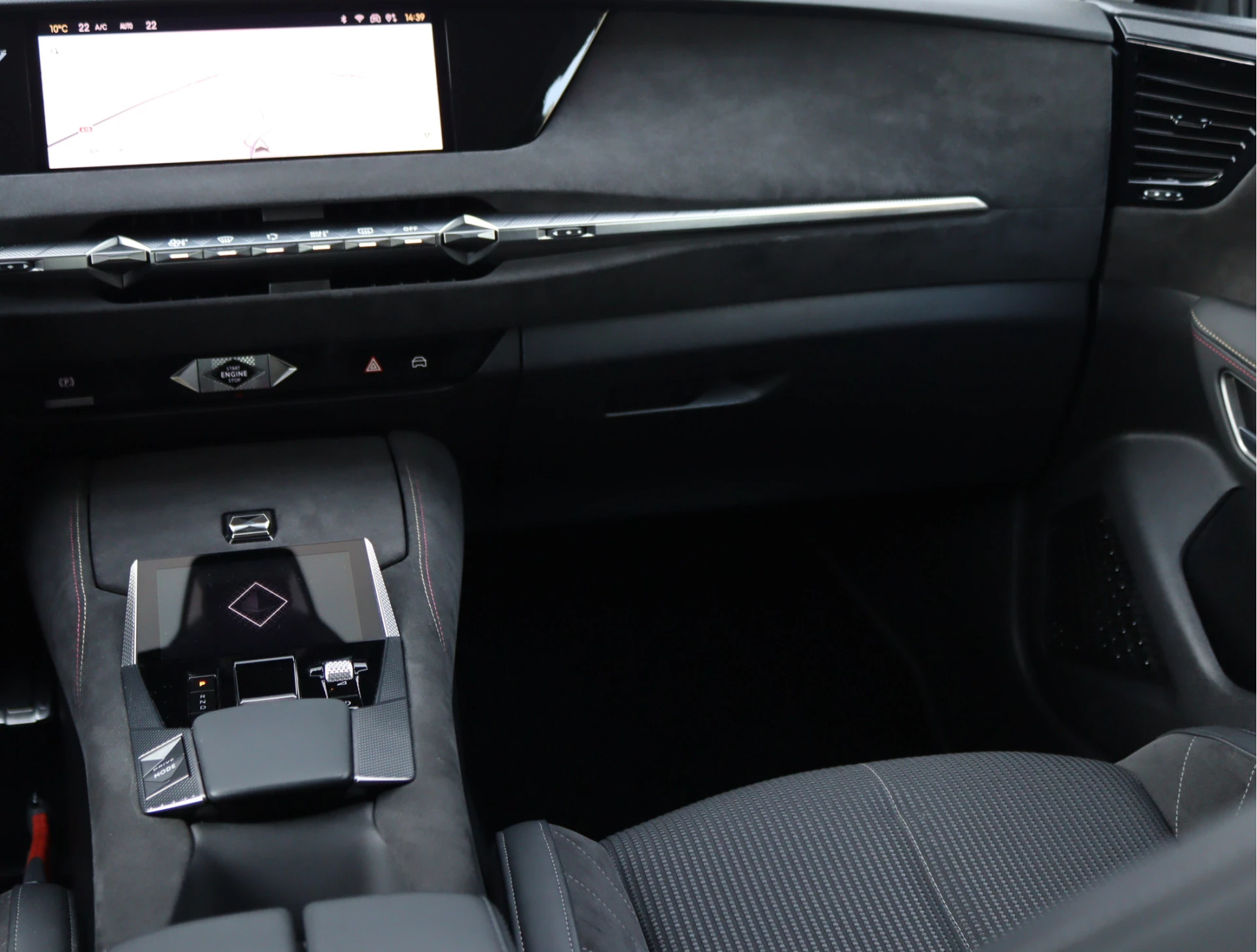 Hoofdafbeelding DS DS 4