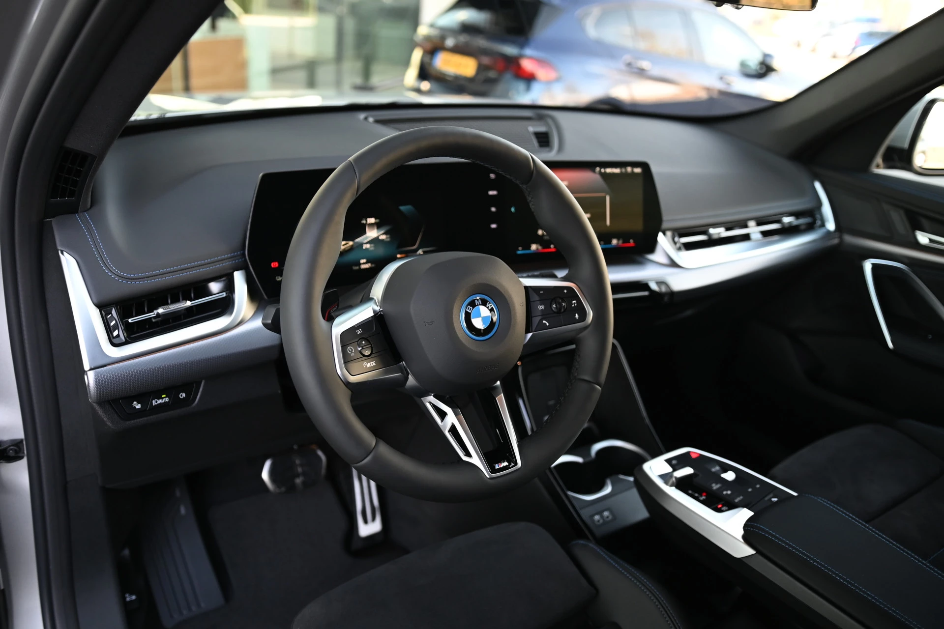 Hoofdafbeelding BMW iX1