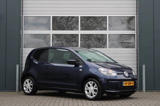 Hoofdafbeelding Volkswagen up! Volkswagen Up! 1.0 move up! BlueMotion Airco/Navi/Bluetooth/Elek.Ramen/C.V./15"LM/Isofix/GoedOnderhouden/APK:09-07-2026