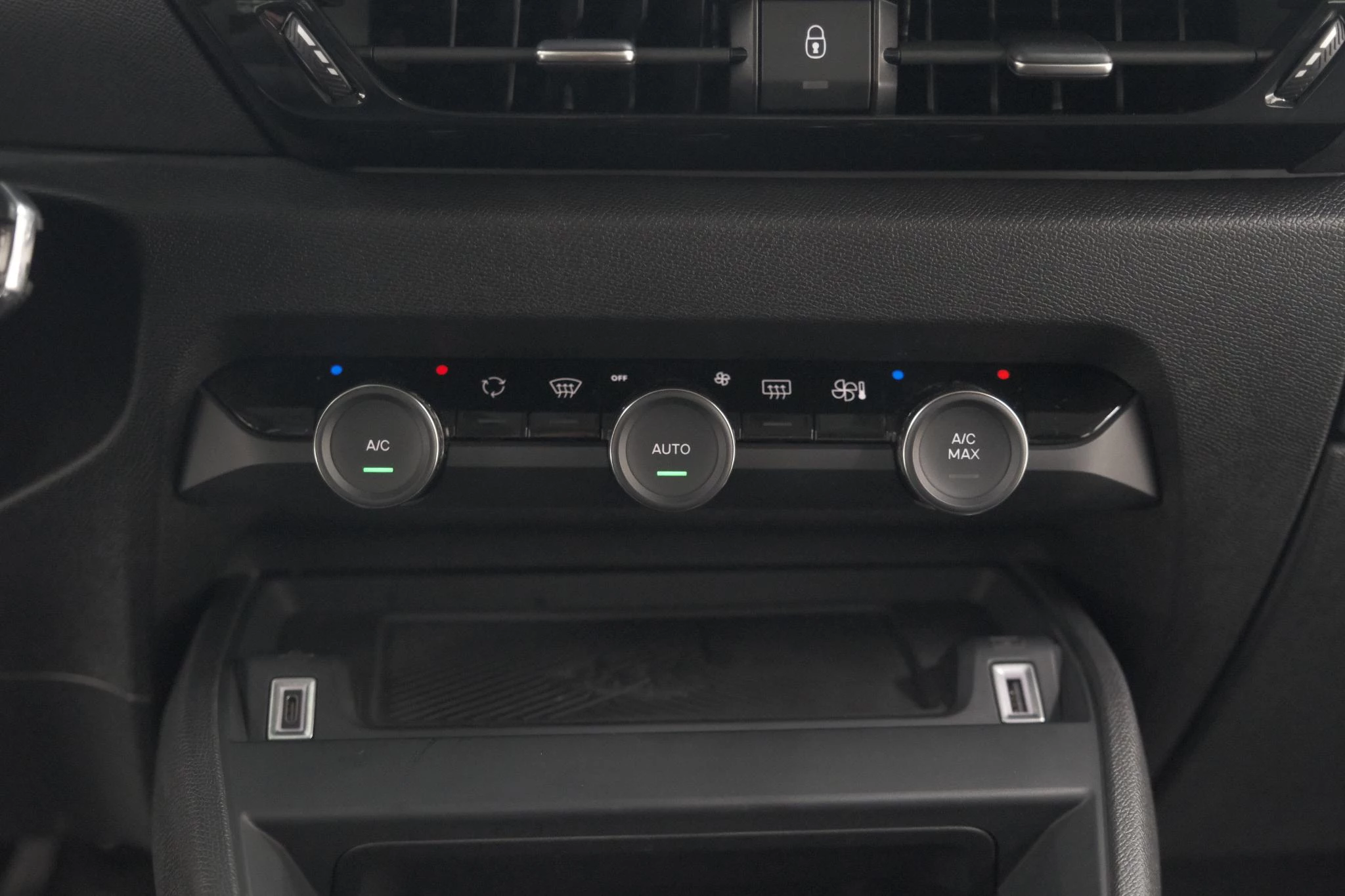 Hoofdafbeelding Citroën ë-C4