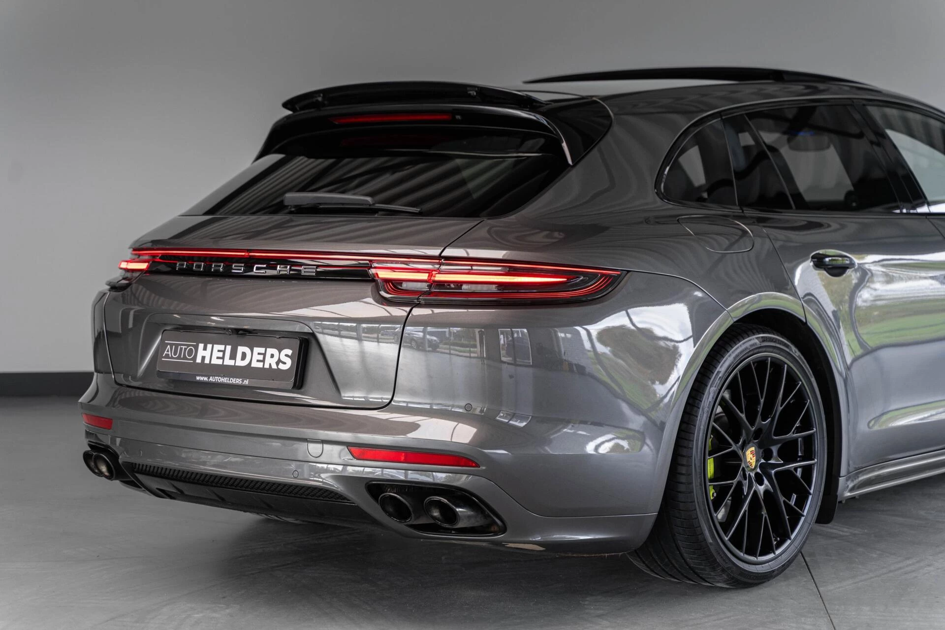 Hoofdafbeelding Porsche Panamera