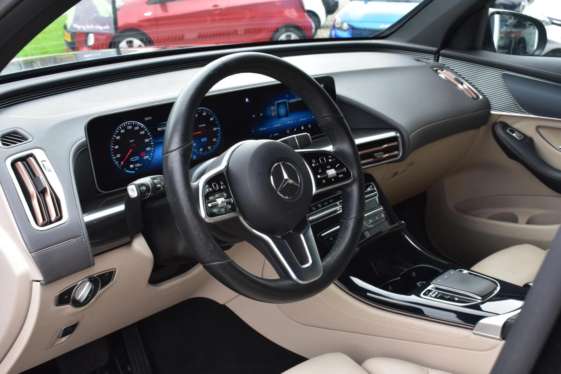 Hoofdafbeelding Mercedes-Benz EQC