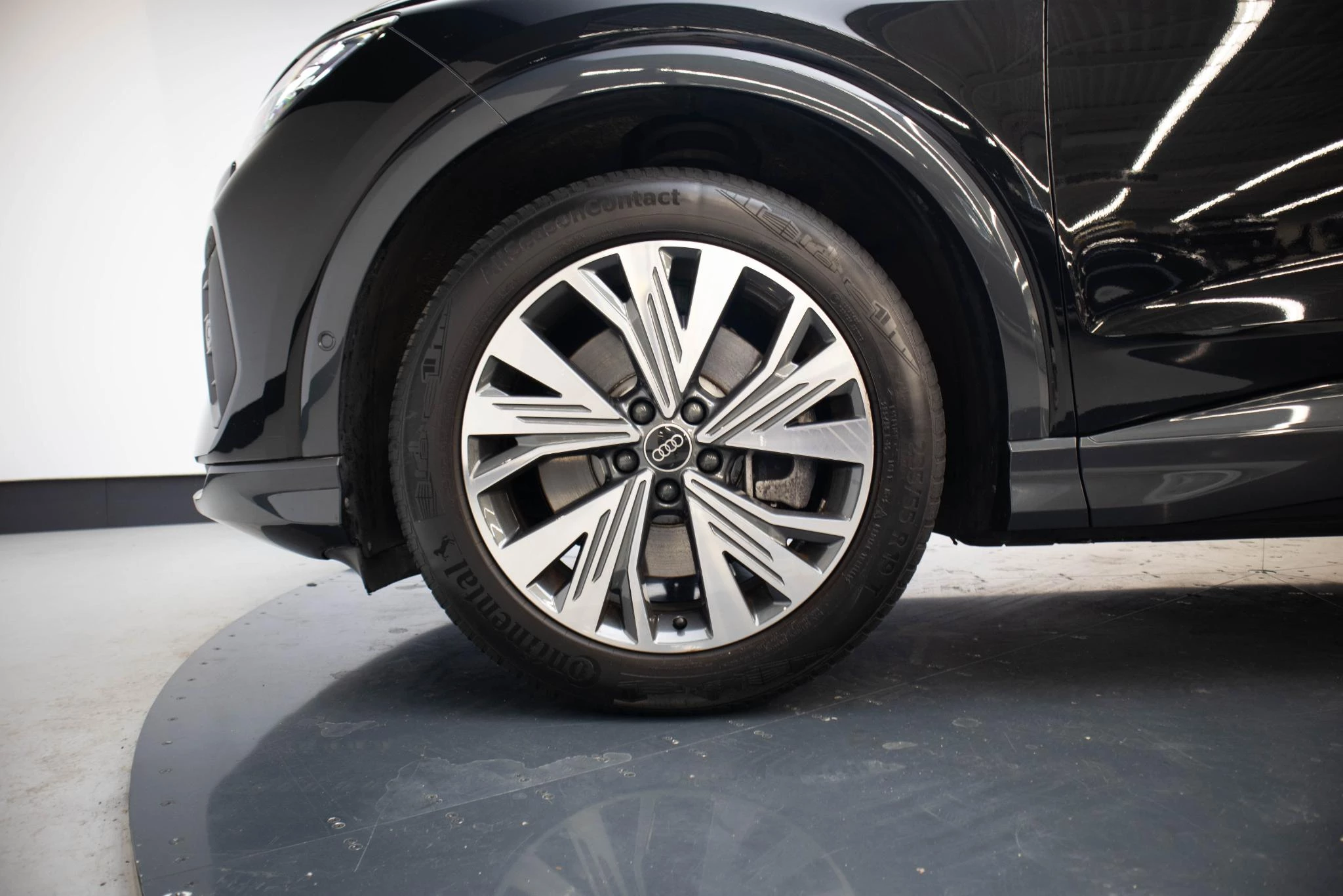 Hoofdafbeelding Audi Q4 e-tron