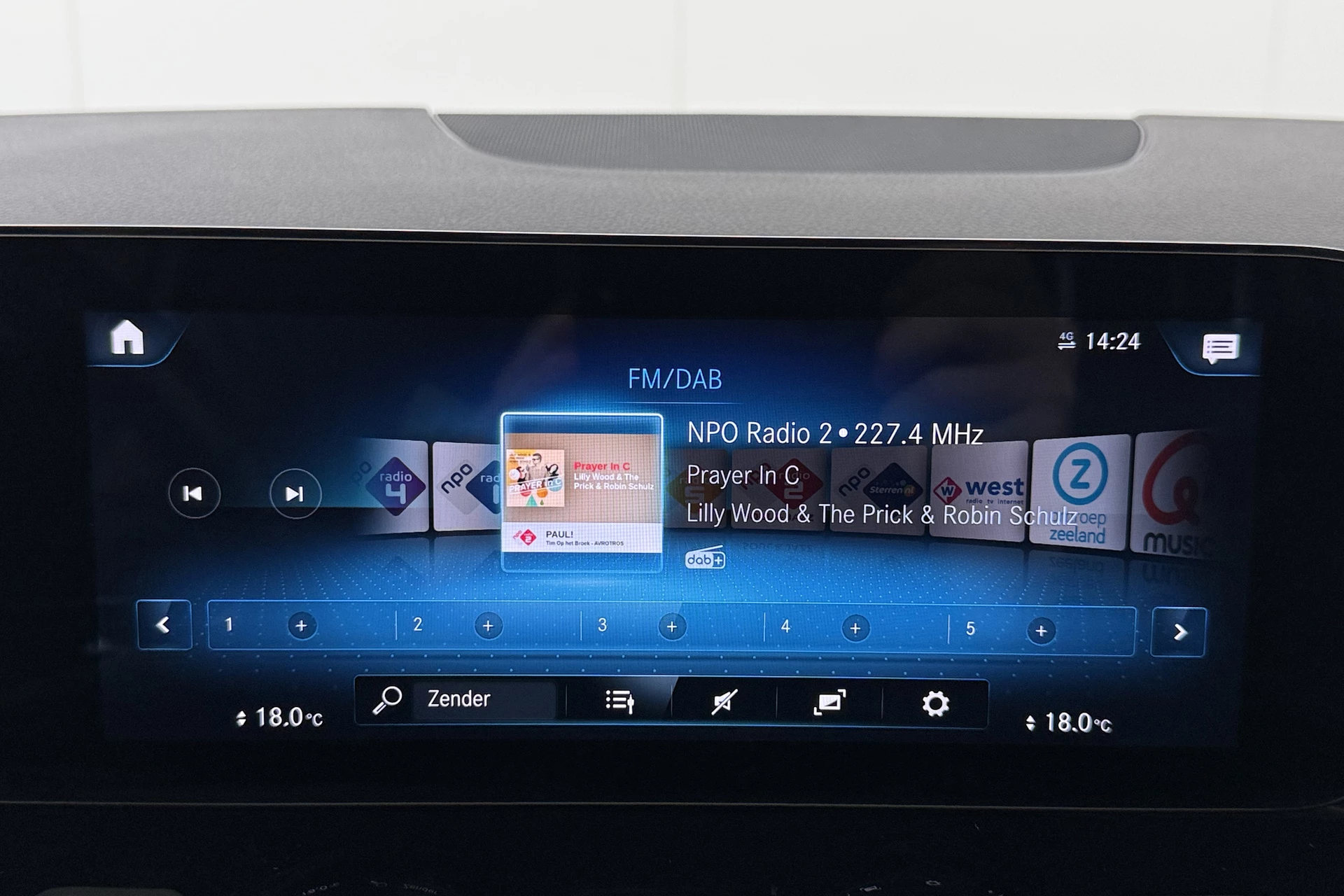 Hoofdafbeelding Mercedes-Benz EQA