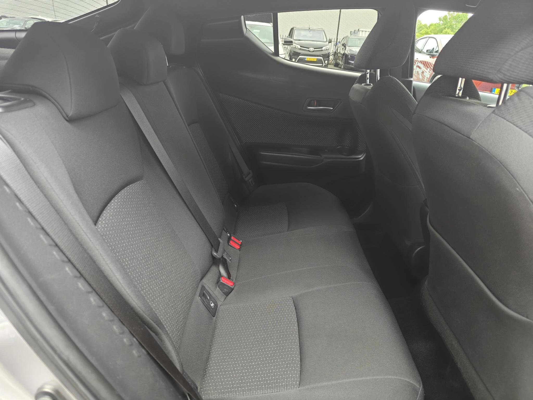 Hoofdafbeelding Toyota C-HR