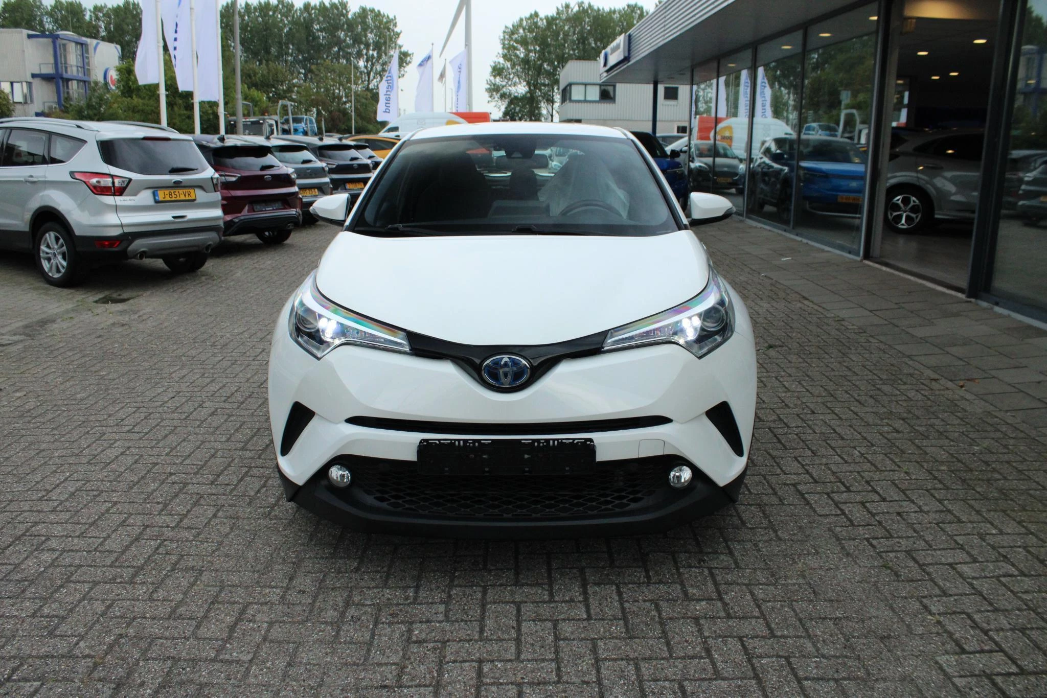 Hoofdafbeelding Toyota C-HR