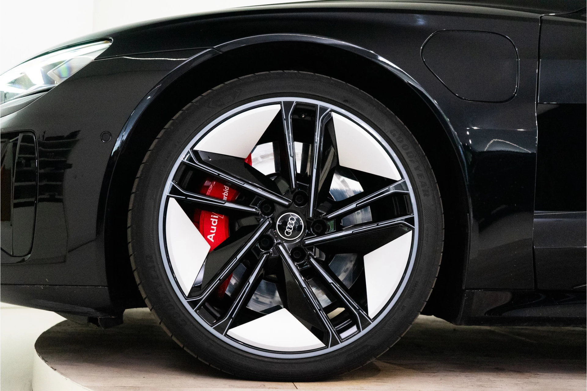 Hoofdafbeelding Audi e-tron GT