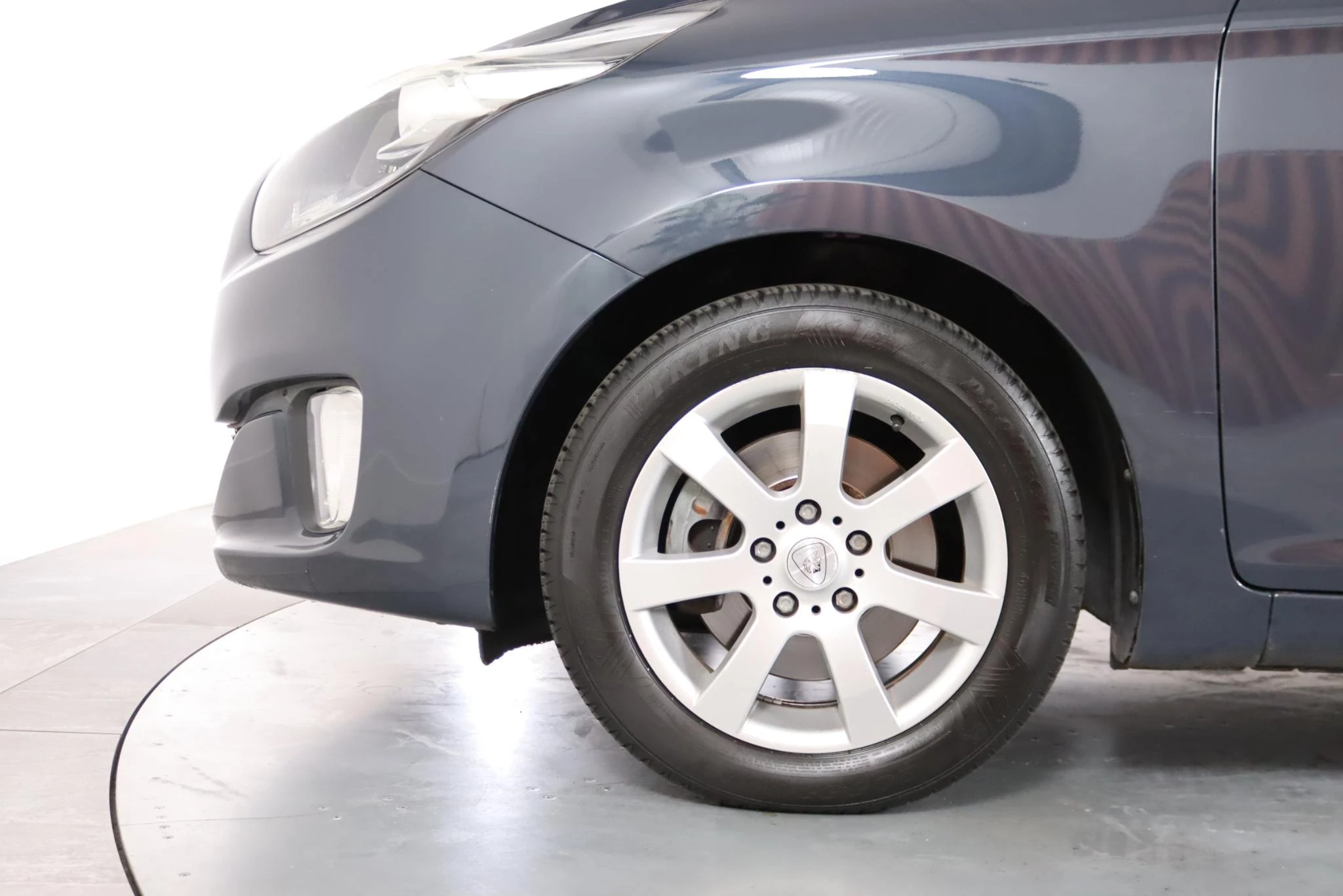 Hoofdafbeelding Kia Carens