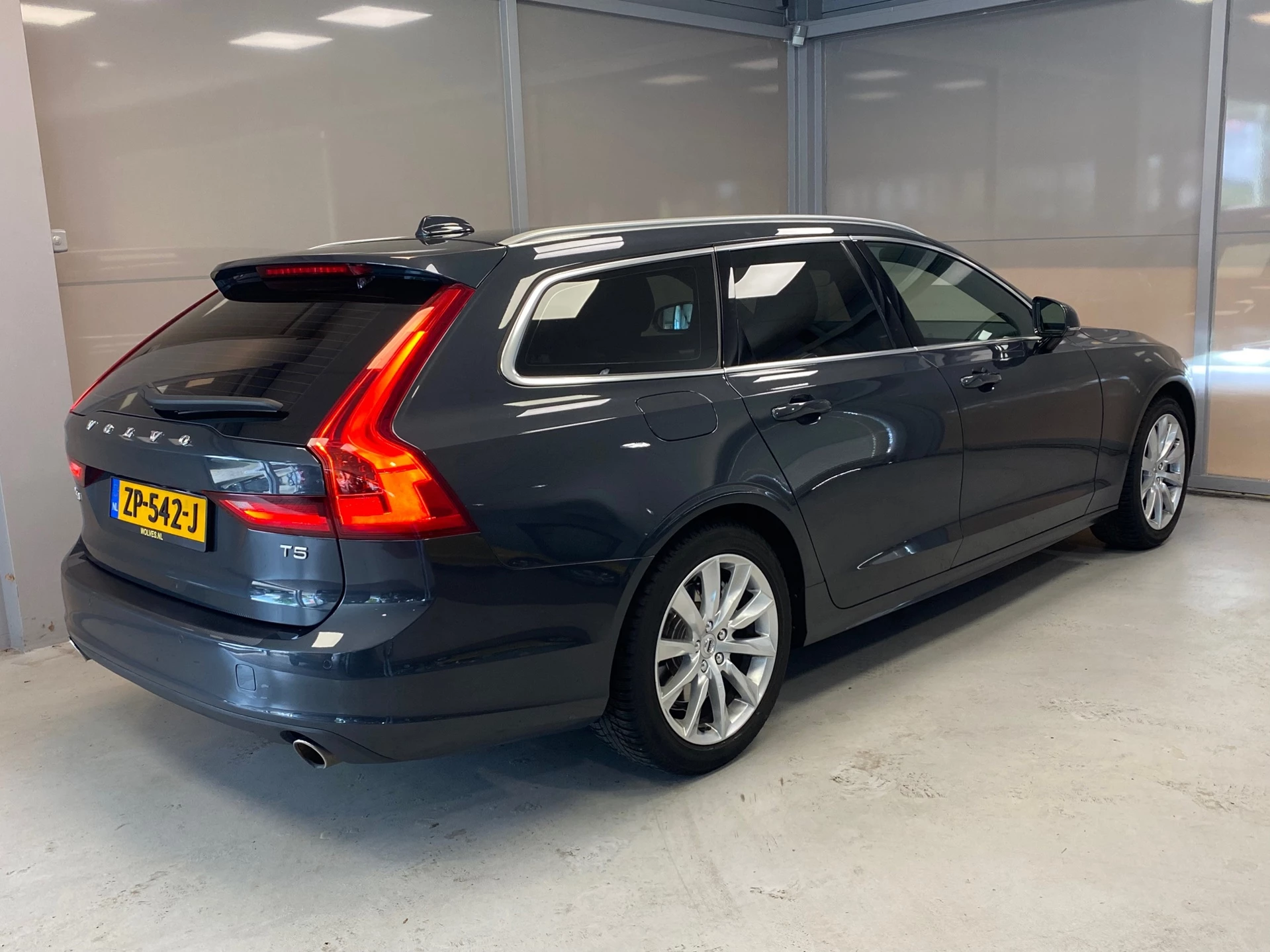 Hoofdafbeelding Volvo V90