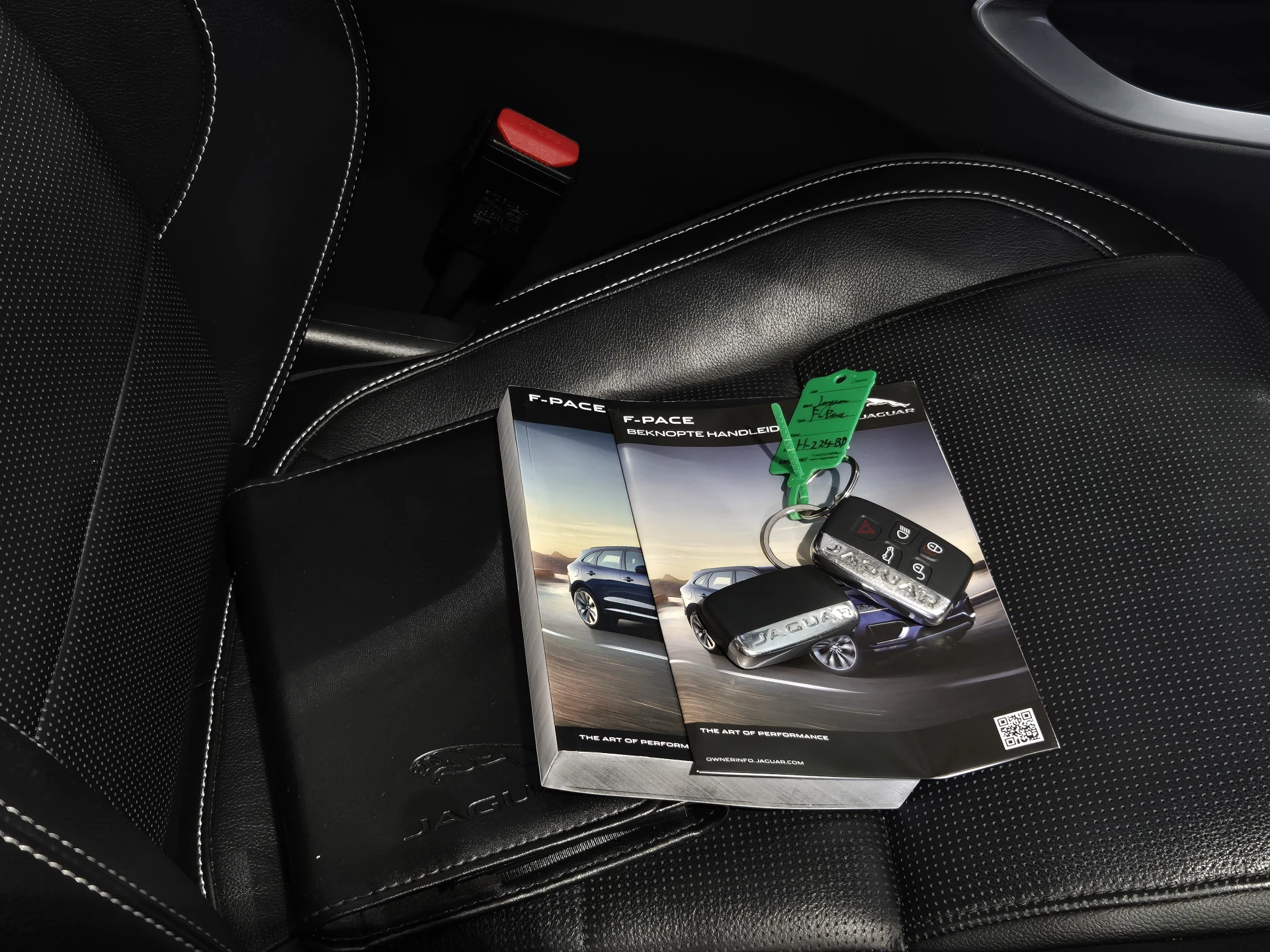Hoofdafbeelding Jaguar F-PACE