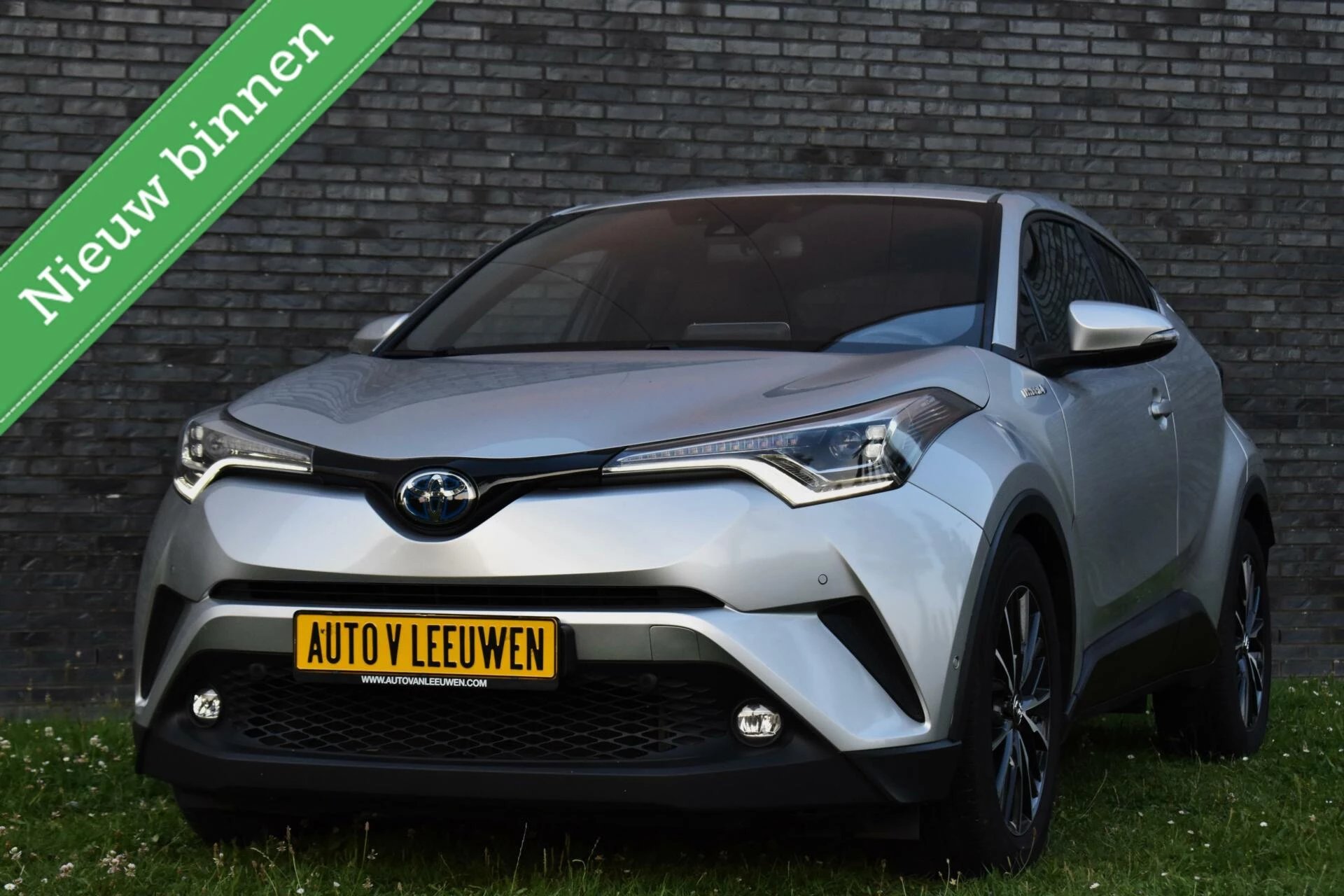 Hoofdafbeelding Toyota C-HR