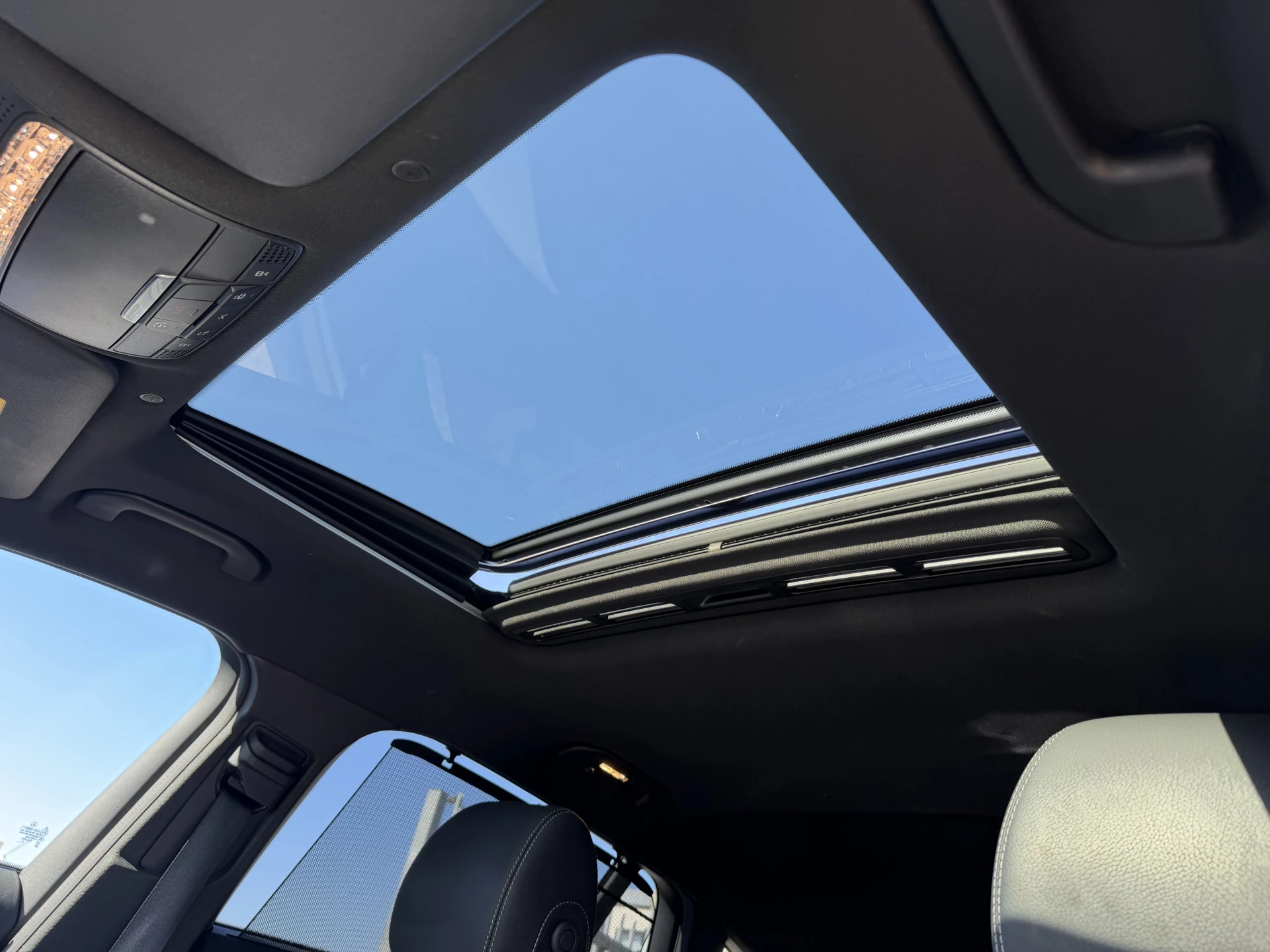 Hoofdafbeelding Mercedes-Benz EQC