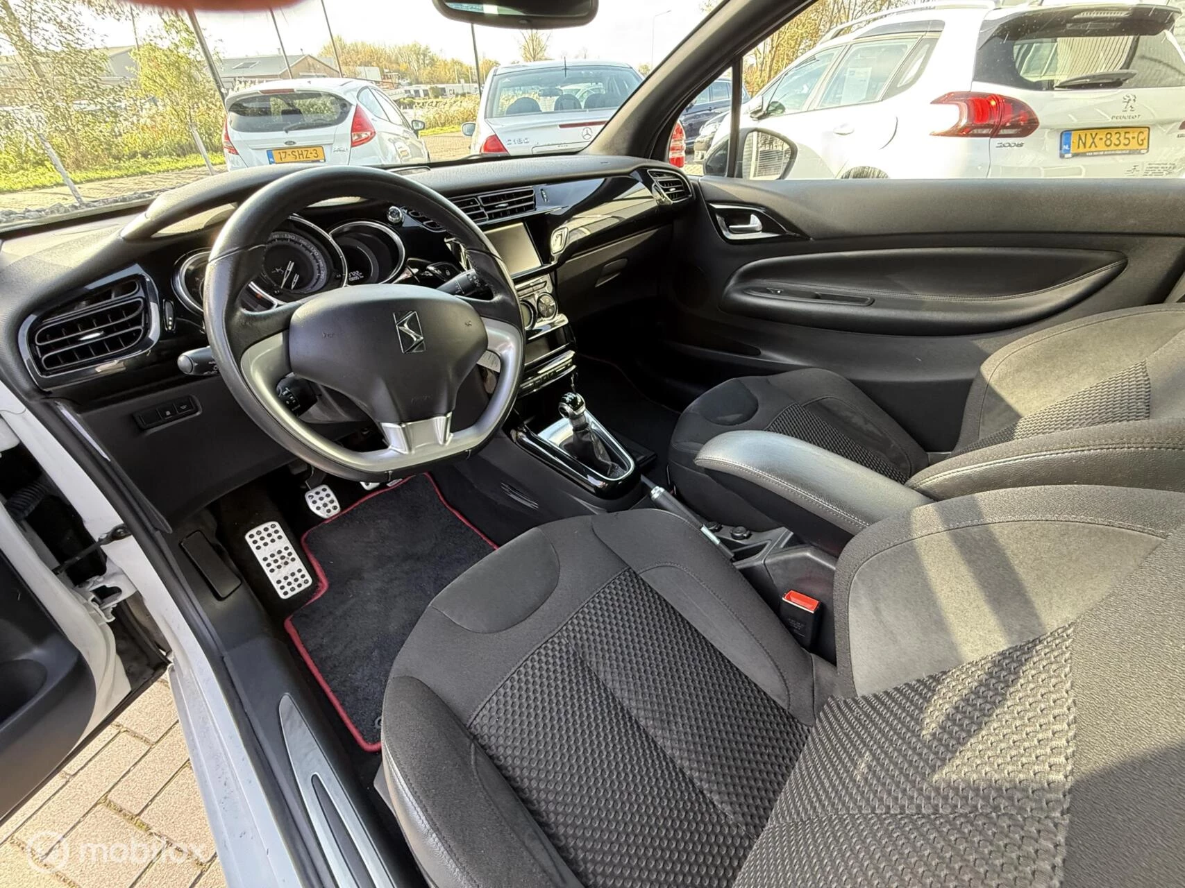 Hoofdafbeelding DS DS 3