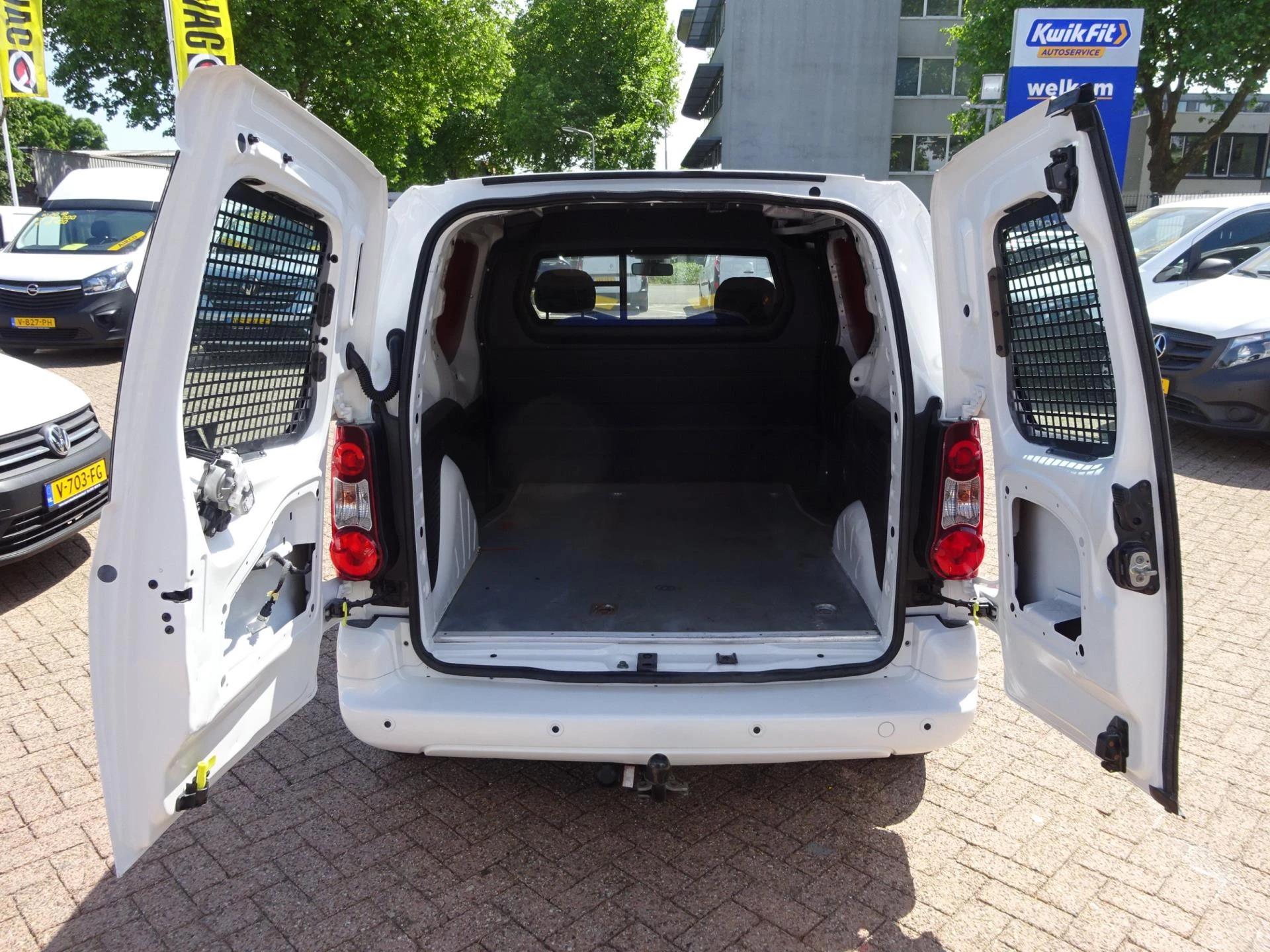 Hoofdafbeelding Peugeot Partner