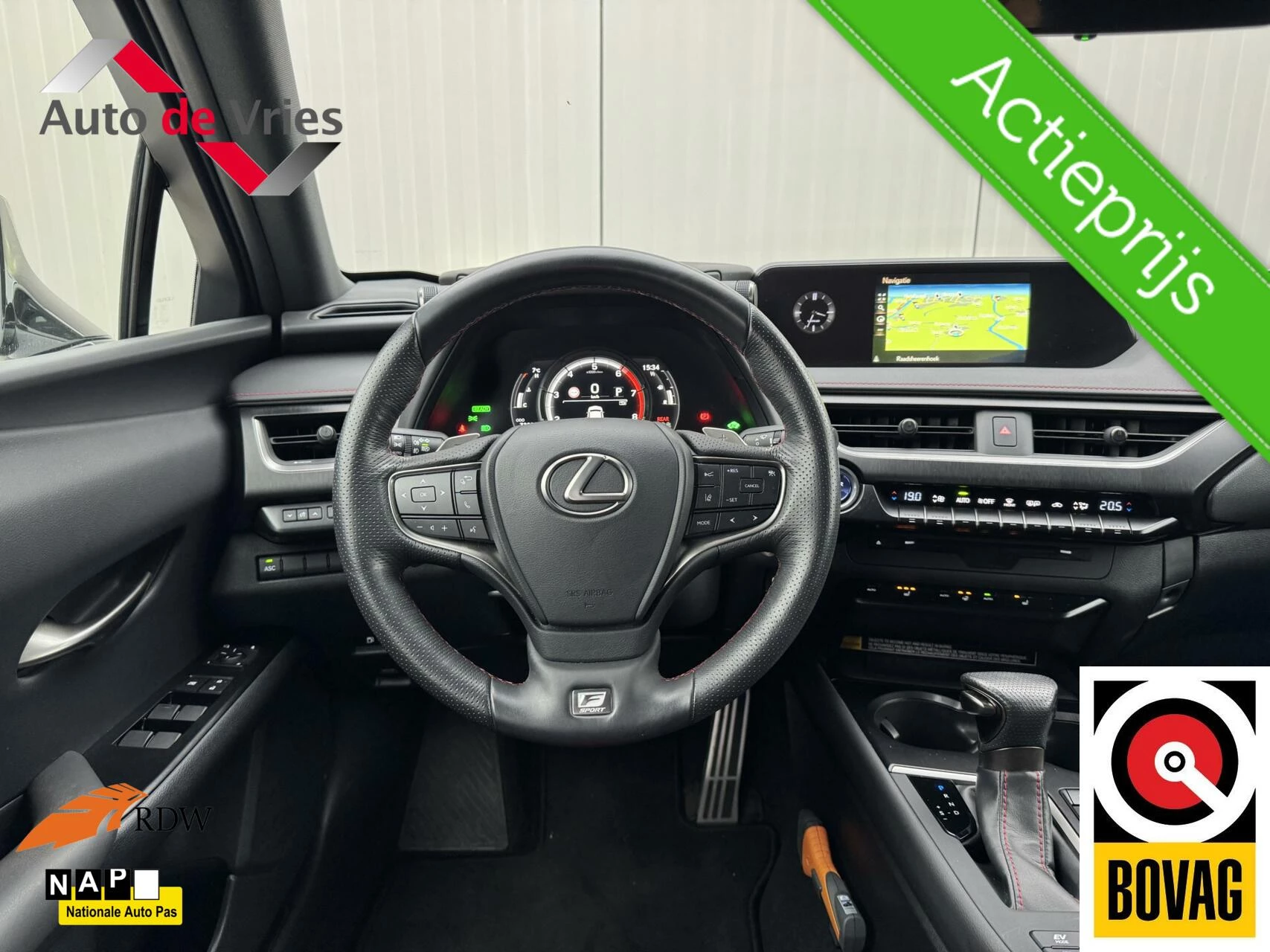 Hoofdafbeelding Lexus UX
