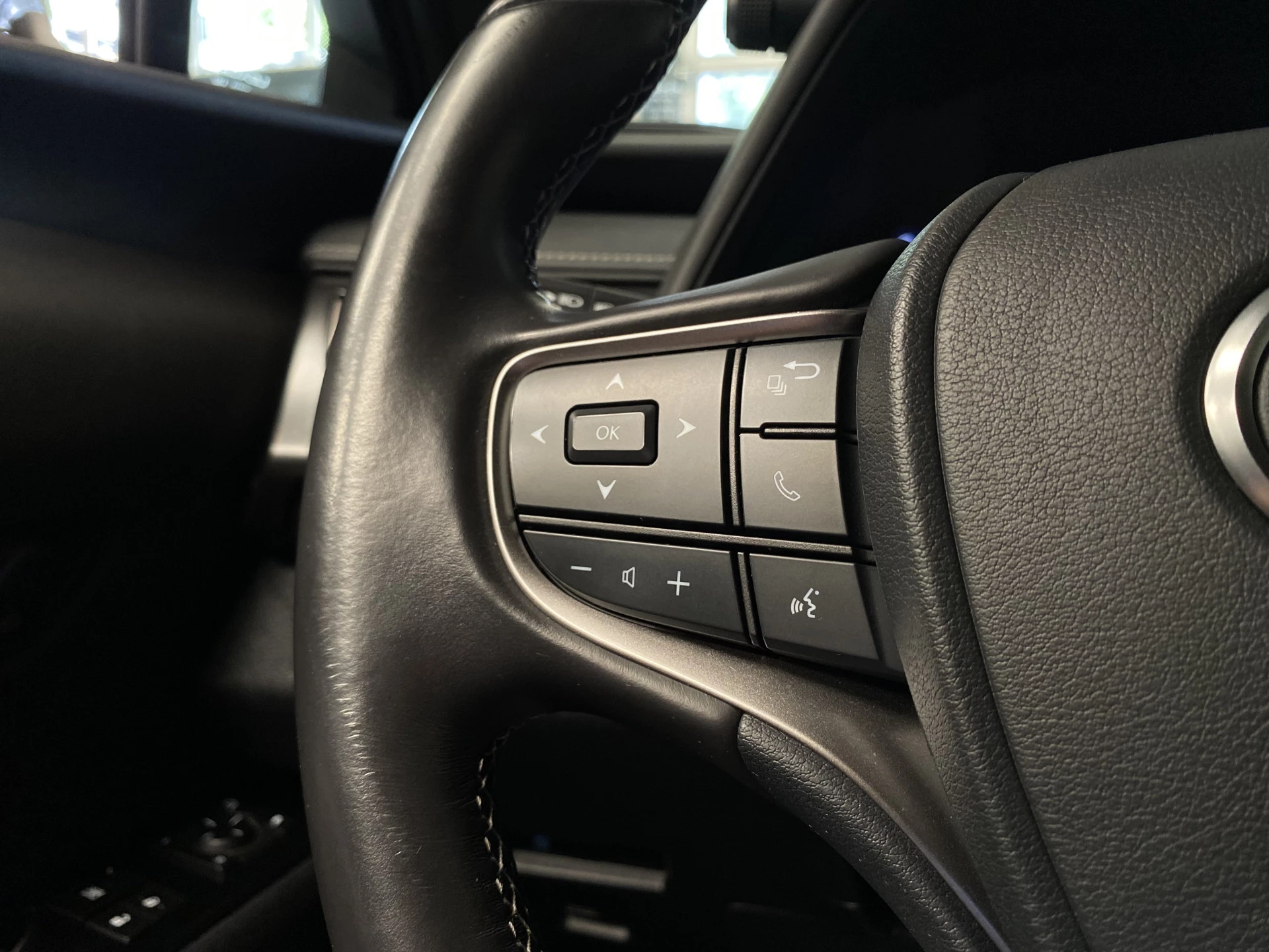 Hoofdafbeelding Lexus UX